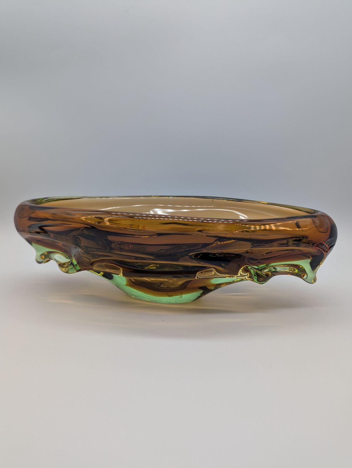 Skrdlovice Art Glass Bowl Or Jardinière – Green & Cinnamon Amber, Attributed To Jan Beránek (1950s–60s) photo Home Decor