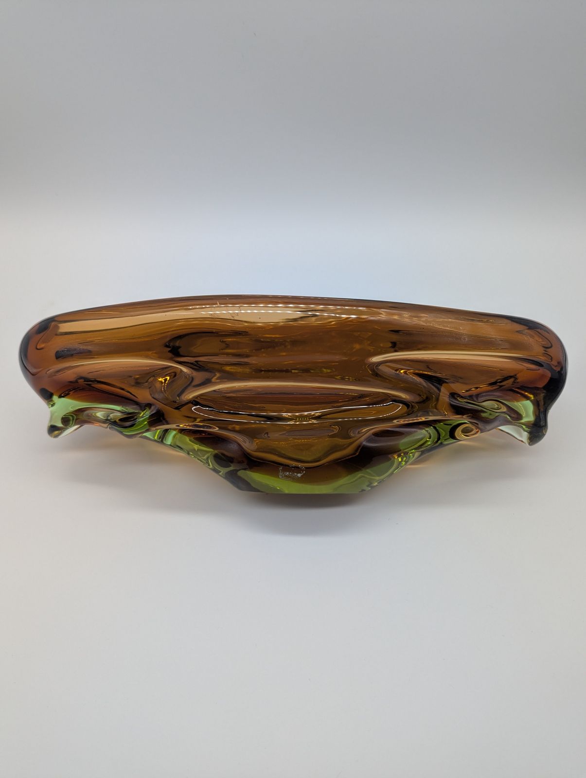 170.0 Skrdlovice Art Glass Bowl Or Jardinière – Green & Cinnamon Amber, Attributed To Jan Beránek (1950s–60s) photo