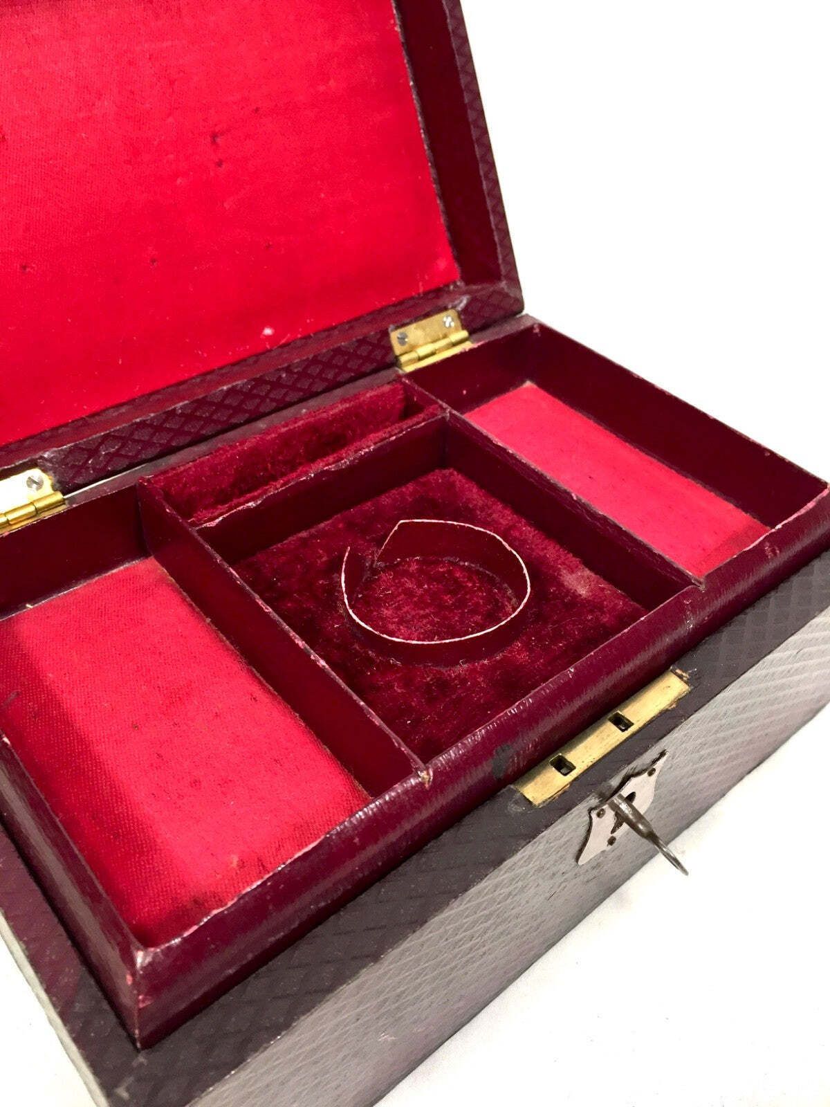 Antique Edwardian Leather Jewellery / Trinket Box With Key & Working Lock C.1910 photo vintage