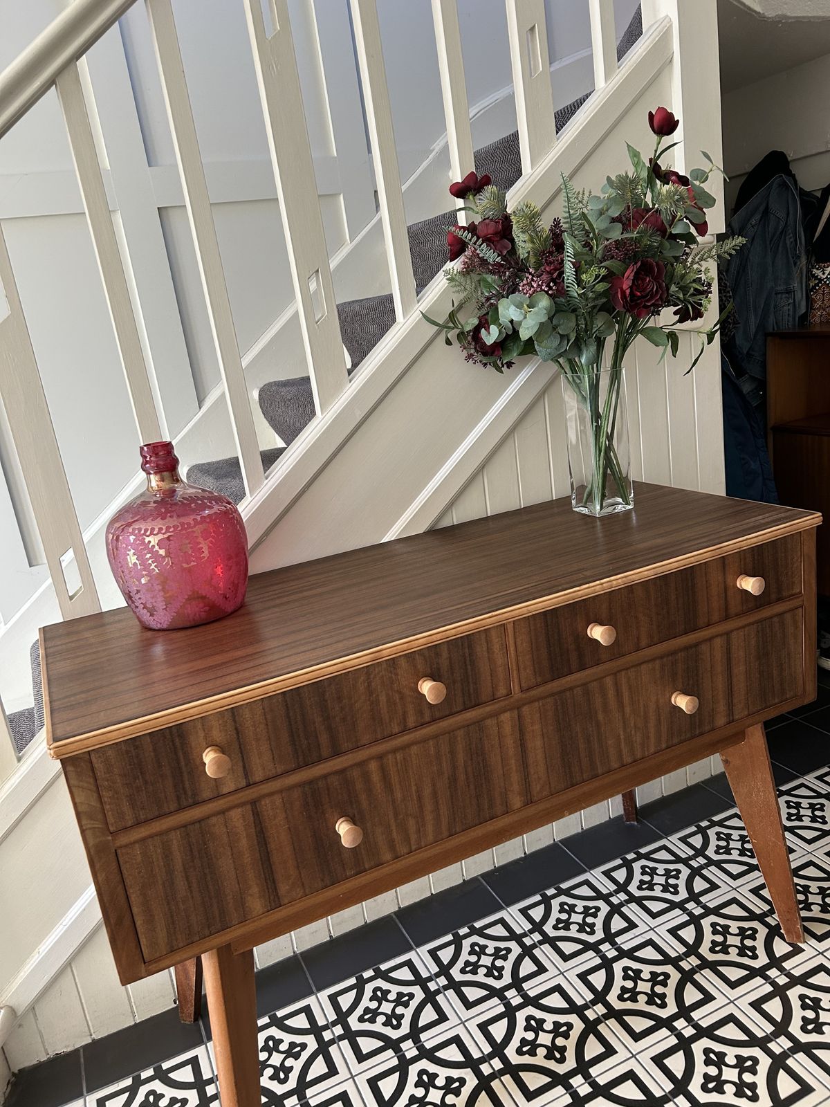 Morris Of Glasgow Walnut Dressing Table