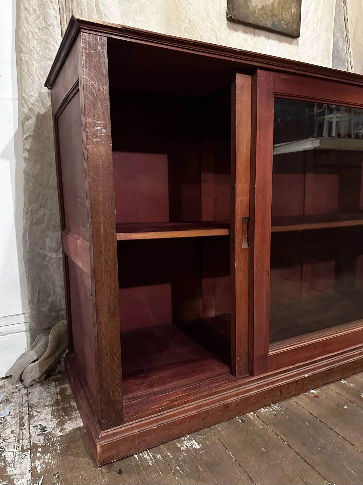 513.0 English Glazed Mahogany Sliding Door Library Cabinet C1910 photo