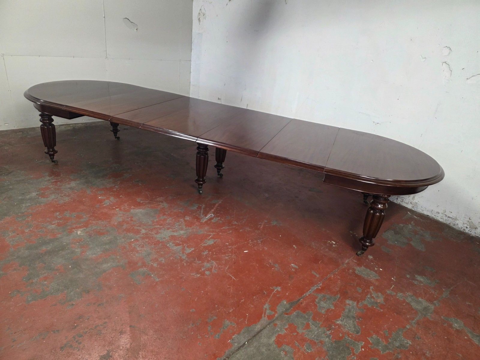 photo vinterior Antique Large William IV Mahogany Banquet/Extending Dining Table 1840s.