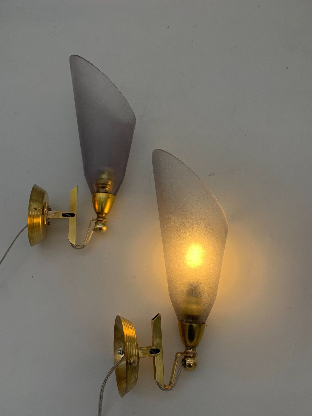 Pair Of Vintage Glass Sconces Made In Italy Attributed To Seguso 1950 photo vinterior