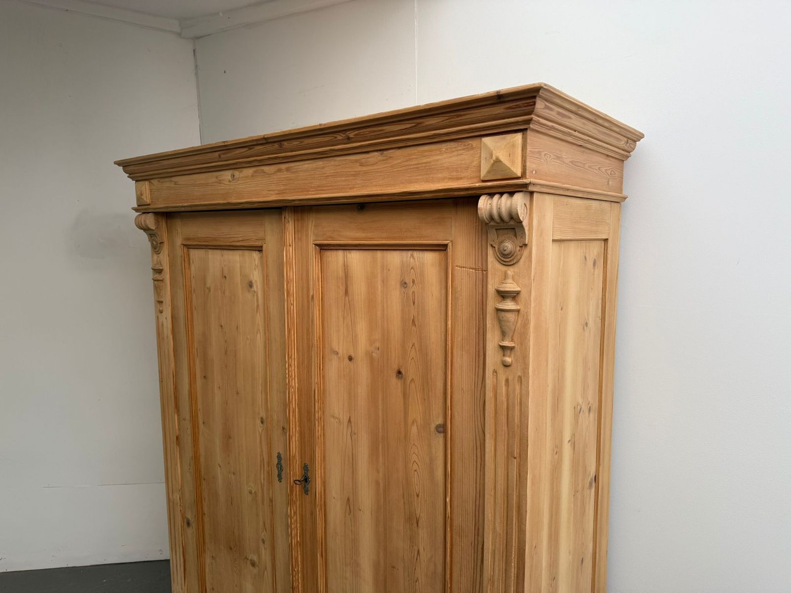 A Fabulous Victorian Pine Combination Knockdown Wardrobe To Wax/Paint photo vinterior