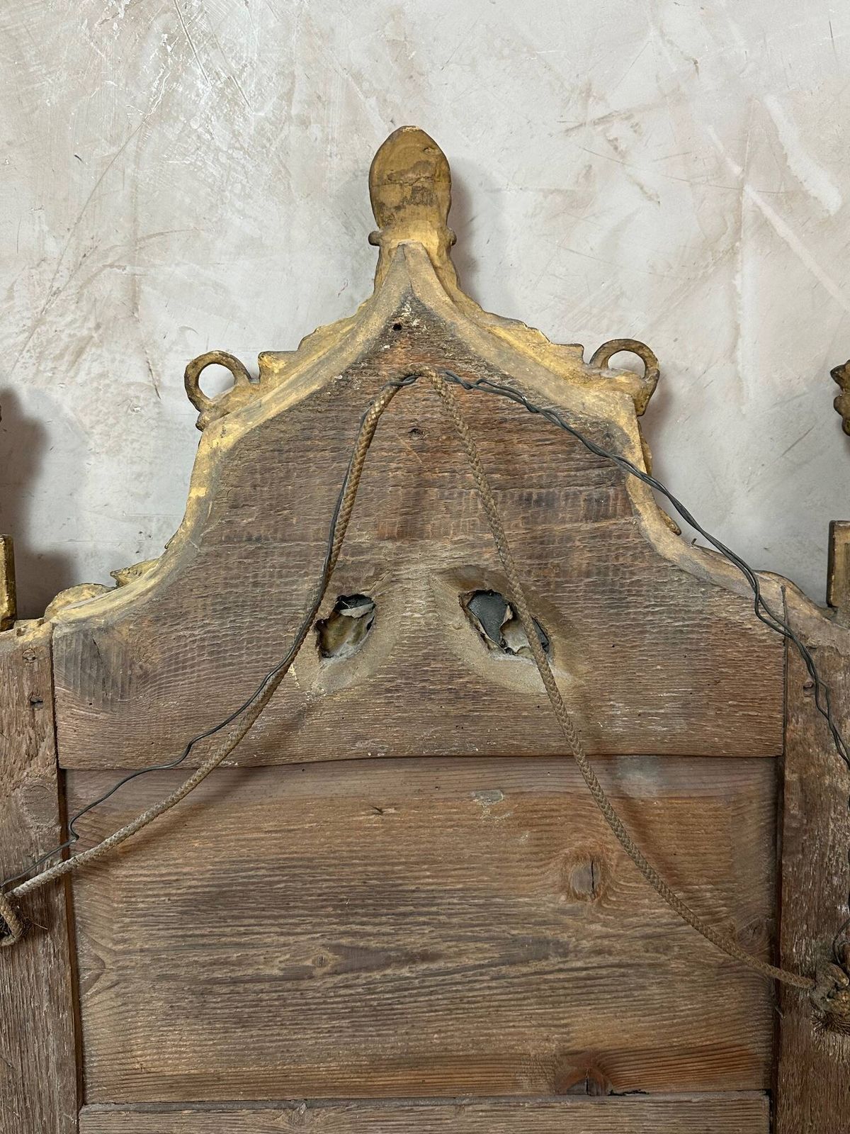 photo buy 18th Century Giltwood Mirror, 18th Century And Earlier