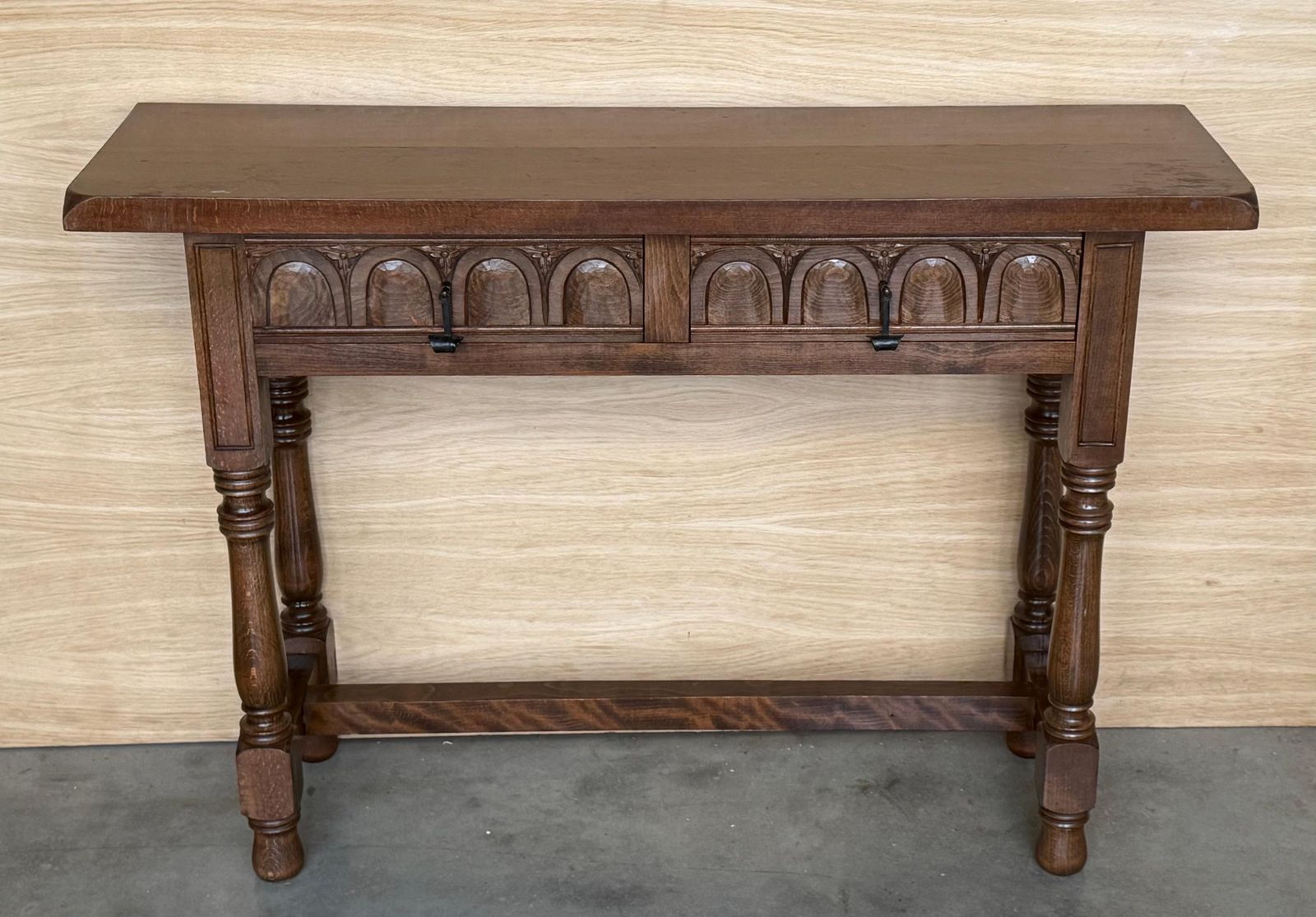 Early 20th Century Spanish Carved Console Table With Fluted Legs photo for sale