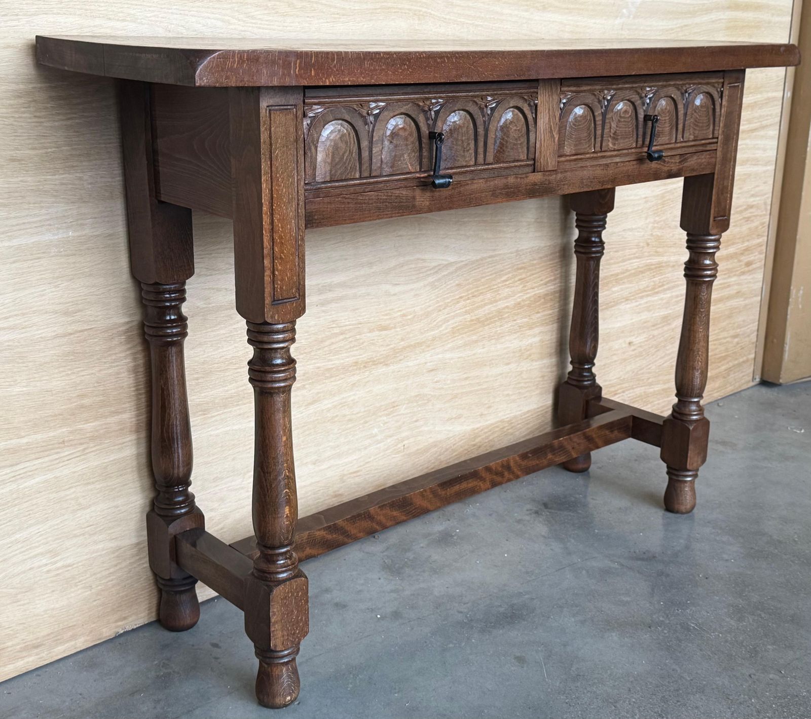 Early 20th Century Spanish Carved Console Table With Fluted Legs photo 2475.0