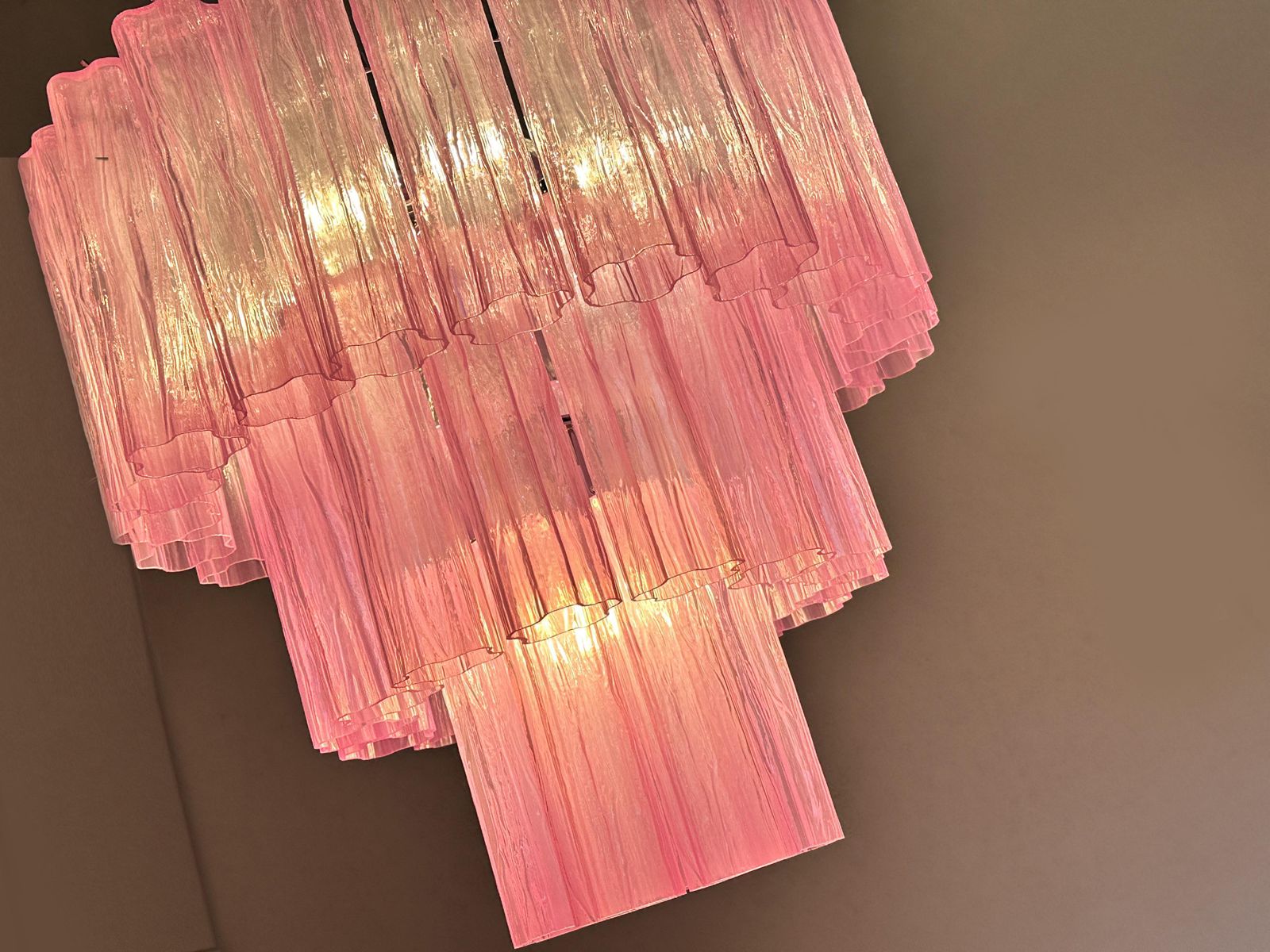 Contemporary Scenographic Fuxsia “Tronchi” Murano Glass Chandelier In Venini Style photo buy