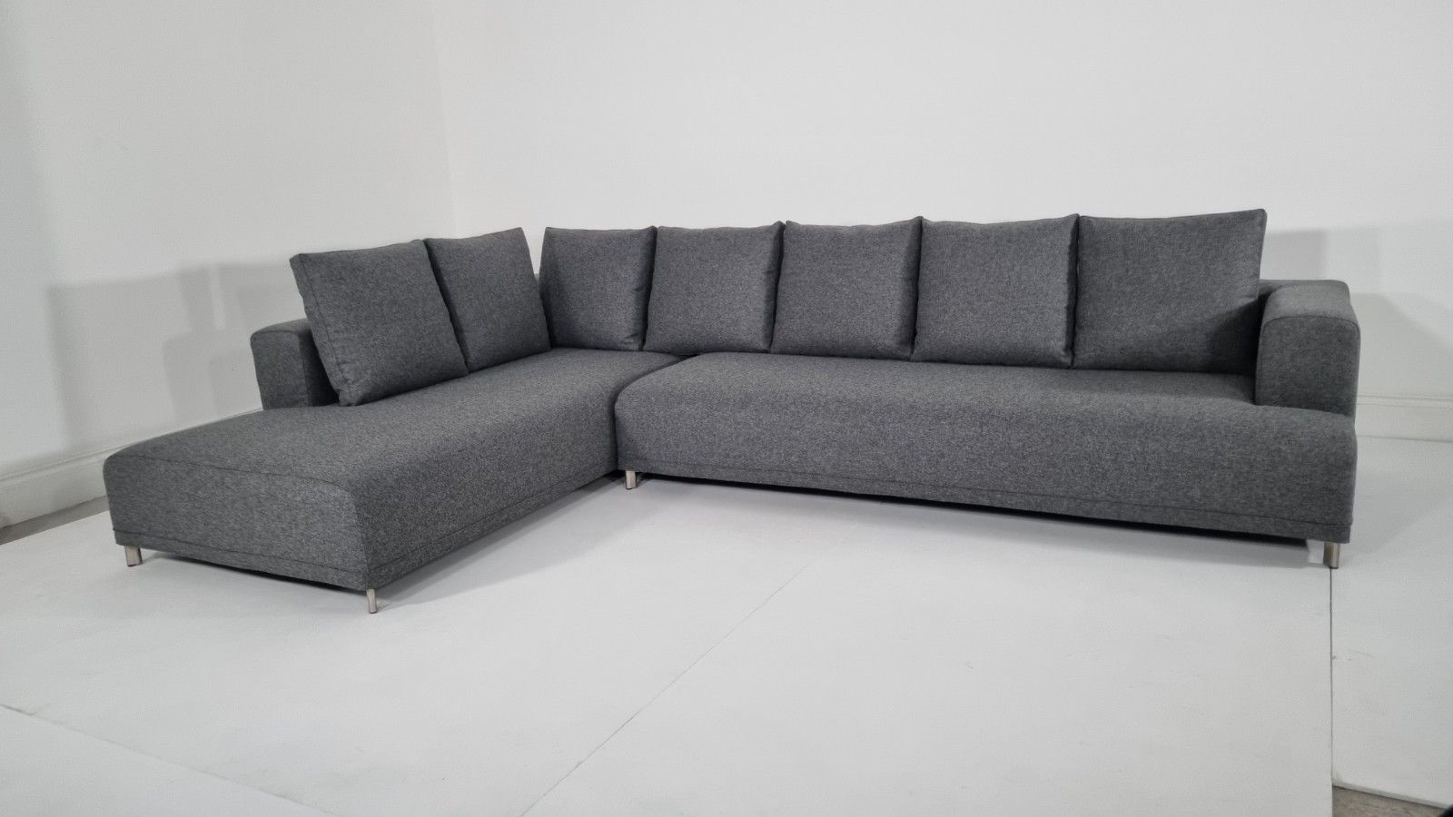 Ligne Roset Opium L/R Grande In Luxurious Grey Wool In Immaculate Condition photo furniture