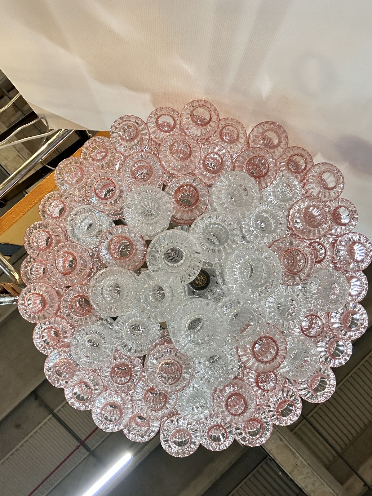 Romantic Venetian Pink "Rigadin Manubri" Murano Glass Chandelier In Venini Style photo Lighting