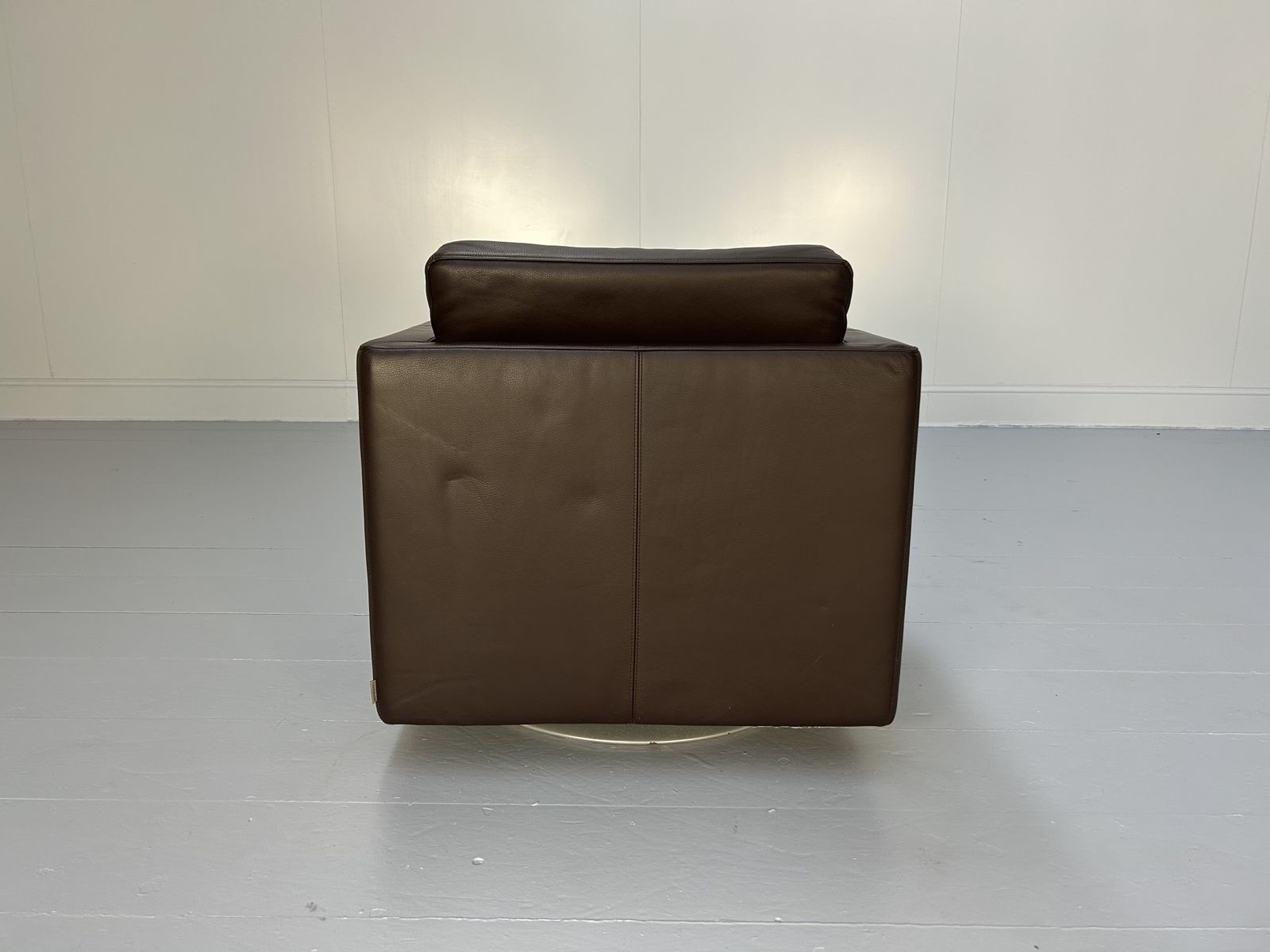 Walter Knoll "Nelson 605" Swivel Armchair In Brown Leather photo for sale