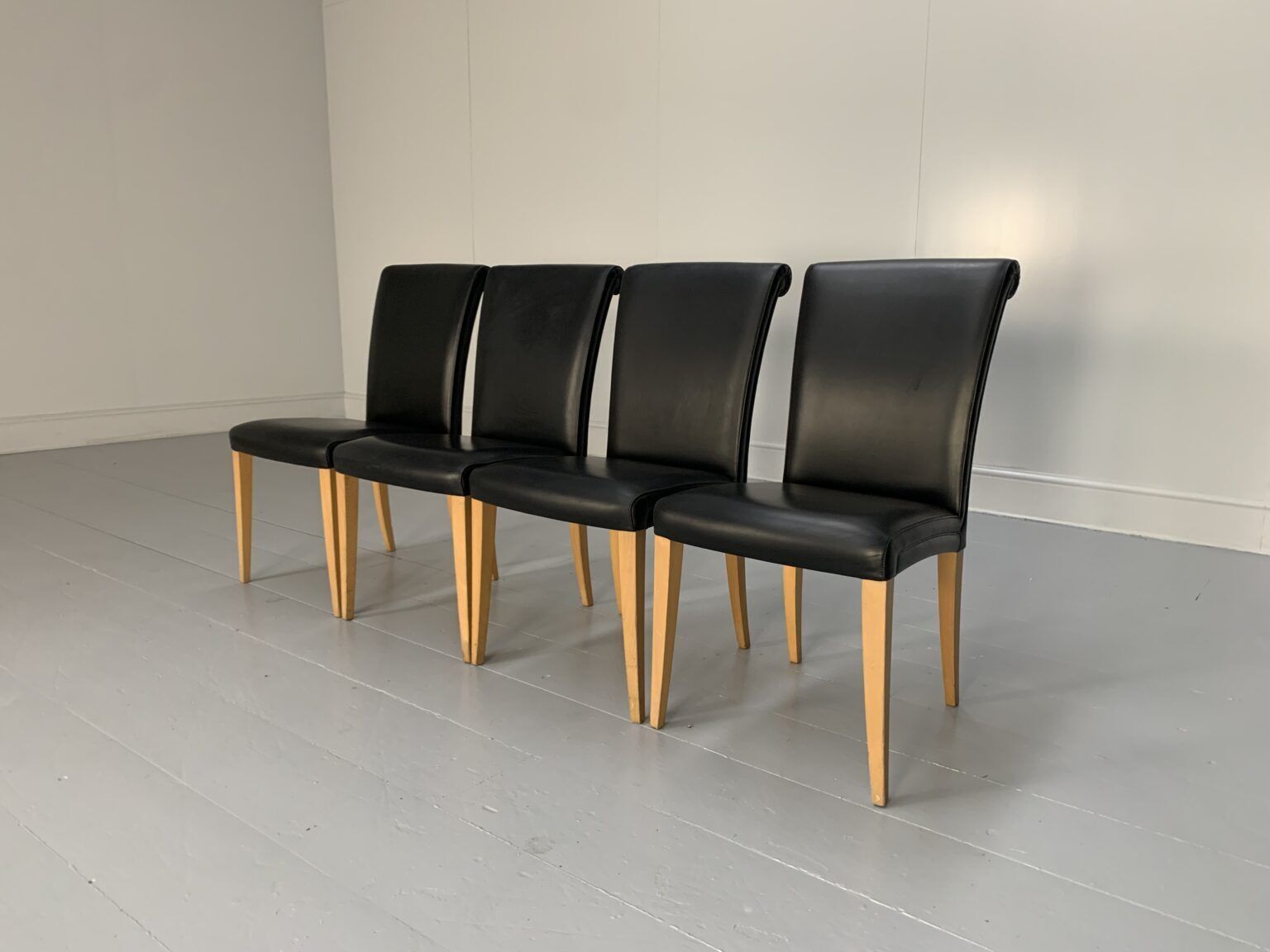 4 Poltrona Frau “Vittoria” Dining Chairs – In Black “Pelle Frau” Leather