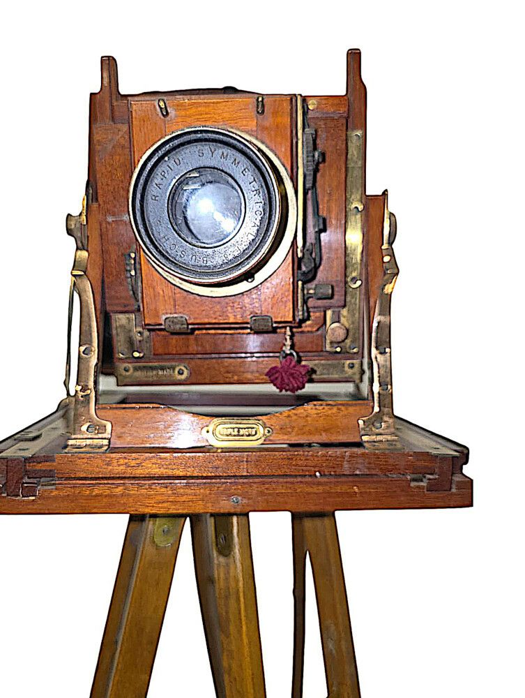 A Very Fine Circa 1900 Double Racked Focus Half Plate Camera On Oak Tripod By Benetfink And Co, Cheapside London photo buy