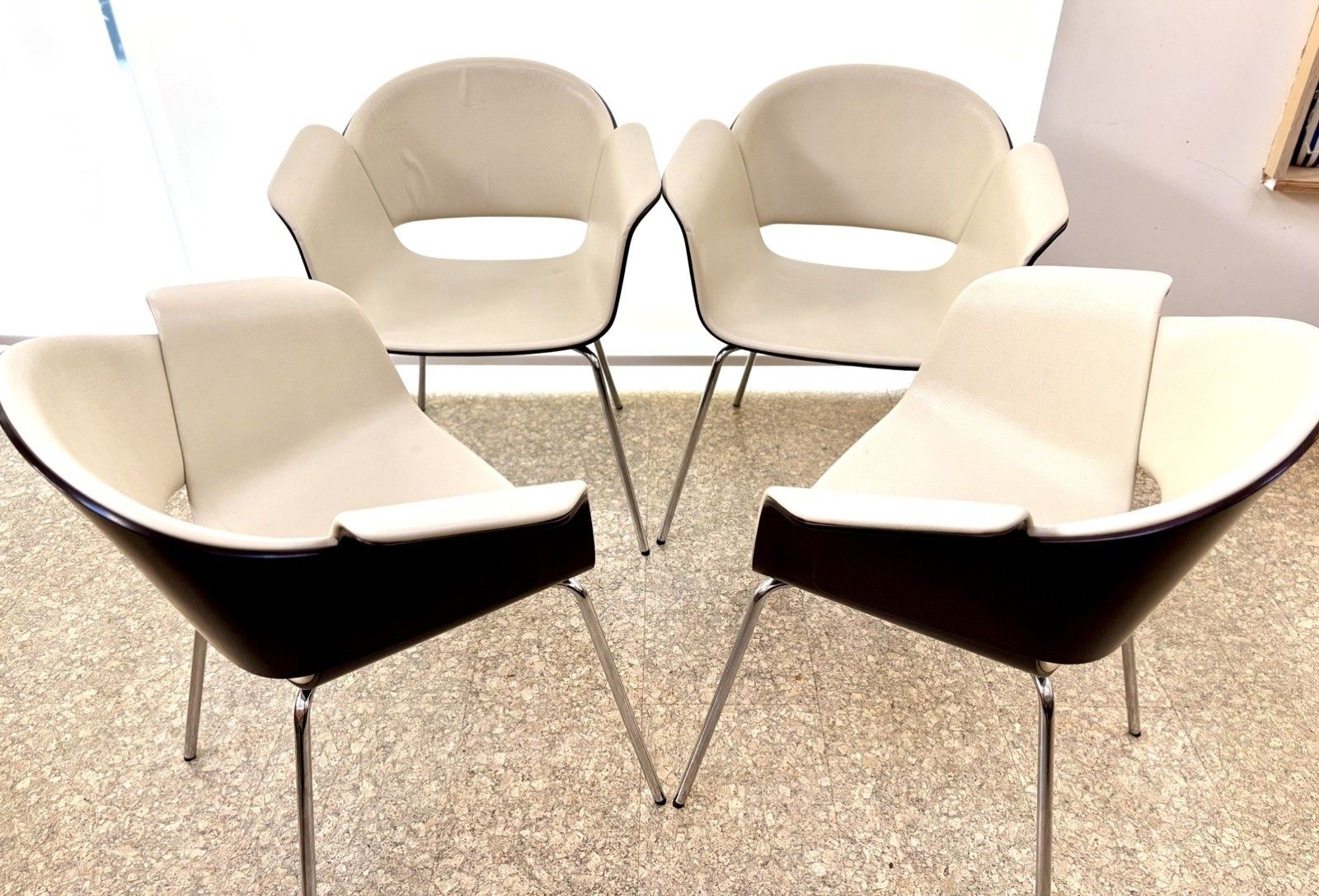 photo vintage Mid Century Modern Bene Plywood And Leather Dining Chairs Vintage Retro X 4