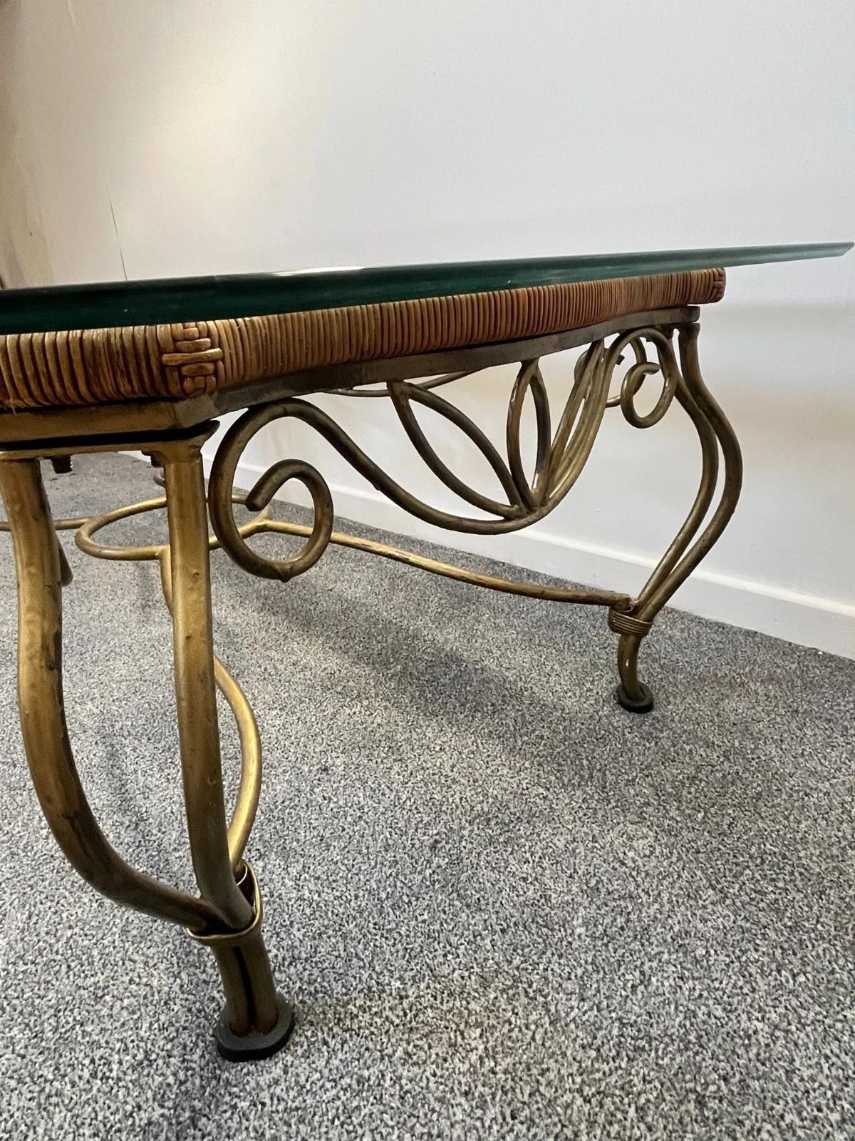 photo vinterior Vintage Wrought Iron Gold Coffee Table W Bevelled Glass Top – Ornate Vine Design