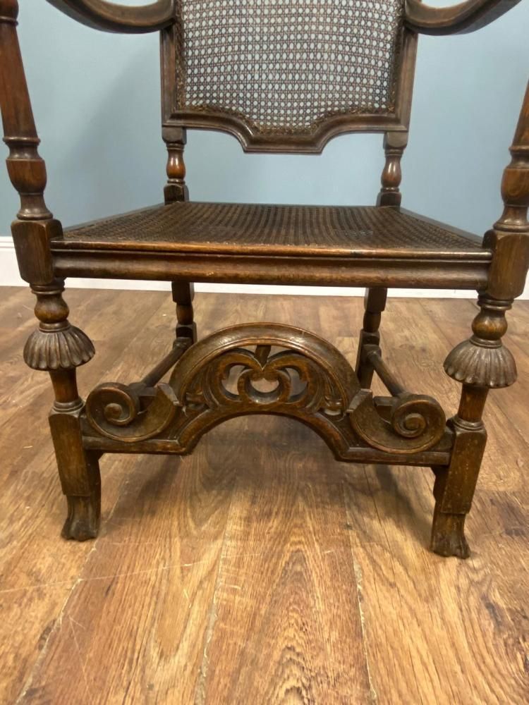 photo vintage Set 4 Carved Chairs Cane Weaved Cromwellian Farmhouse 1890