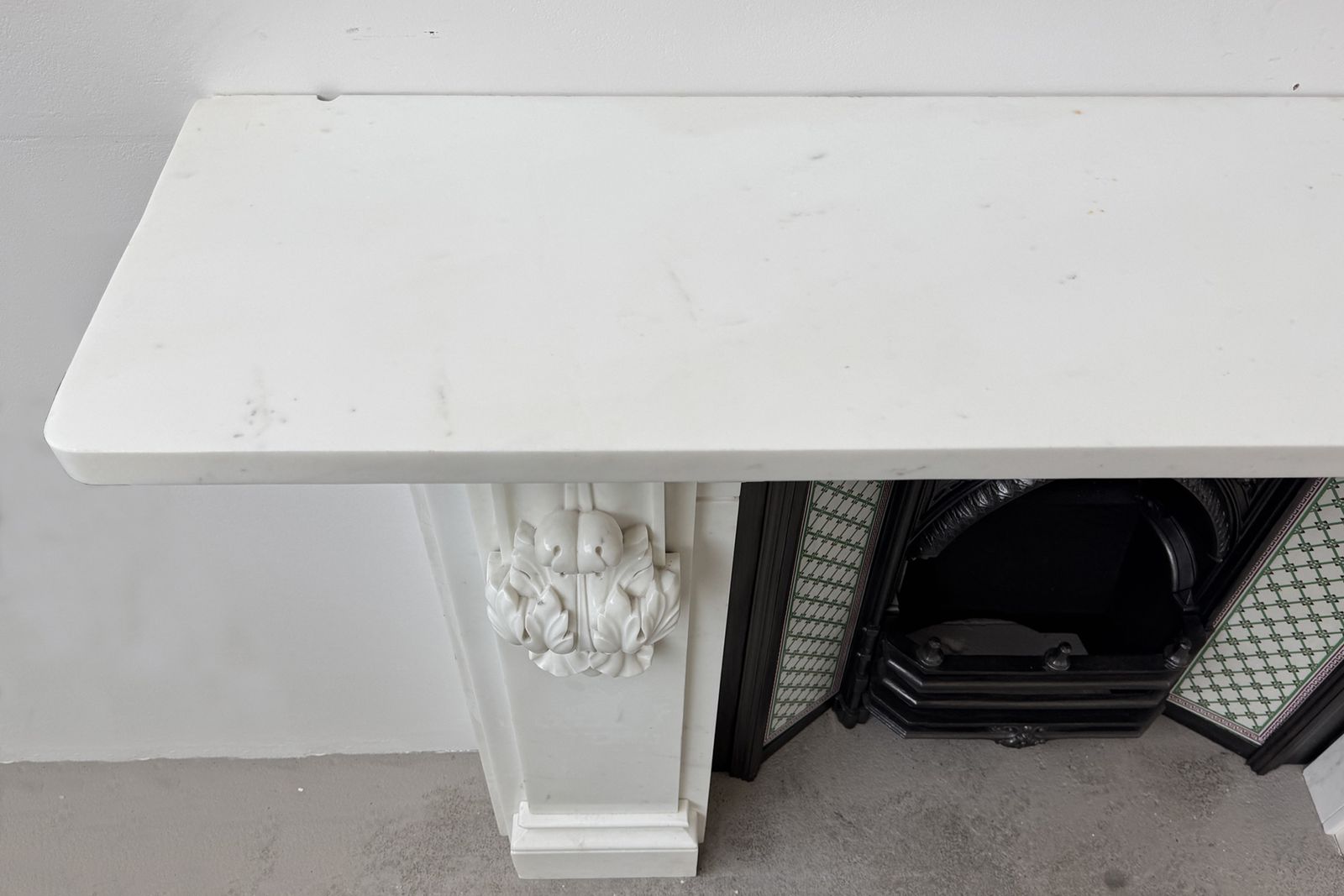 photo vinterior Substantial Antique William IV Carved Statuary White Marble Fireplace Surround