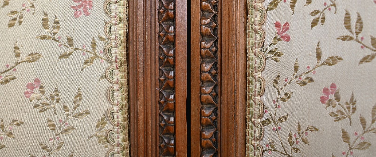 Home Decor Walnut Screen, Louis XVI Style – Early 20th Century photo