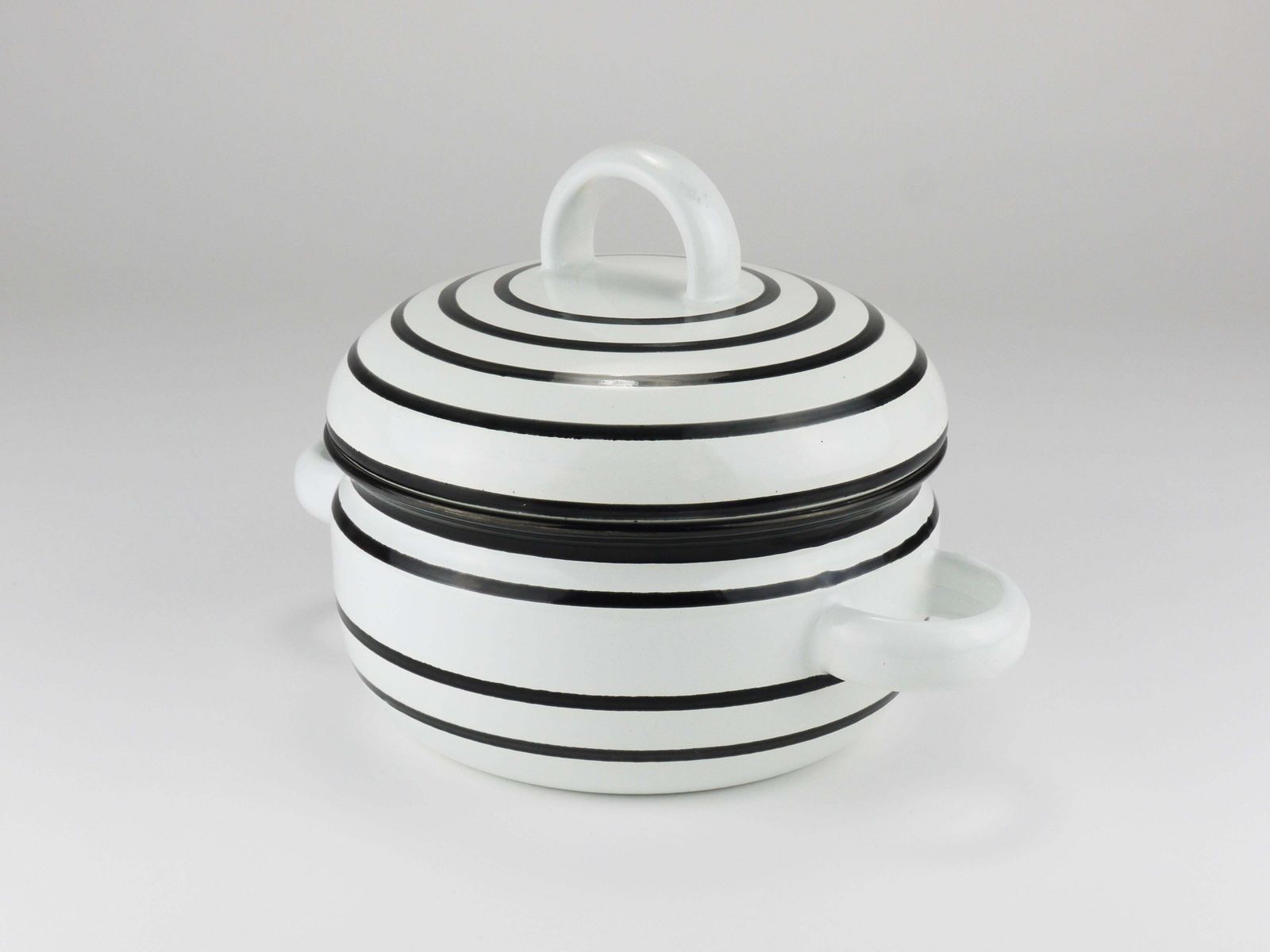 photo vinterior Carl Aubock III Enameled „Culinar“ Pot With Lid, Ostovics Vienna, Austria, 1970s