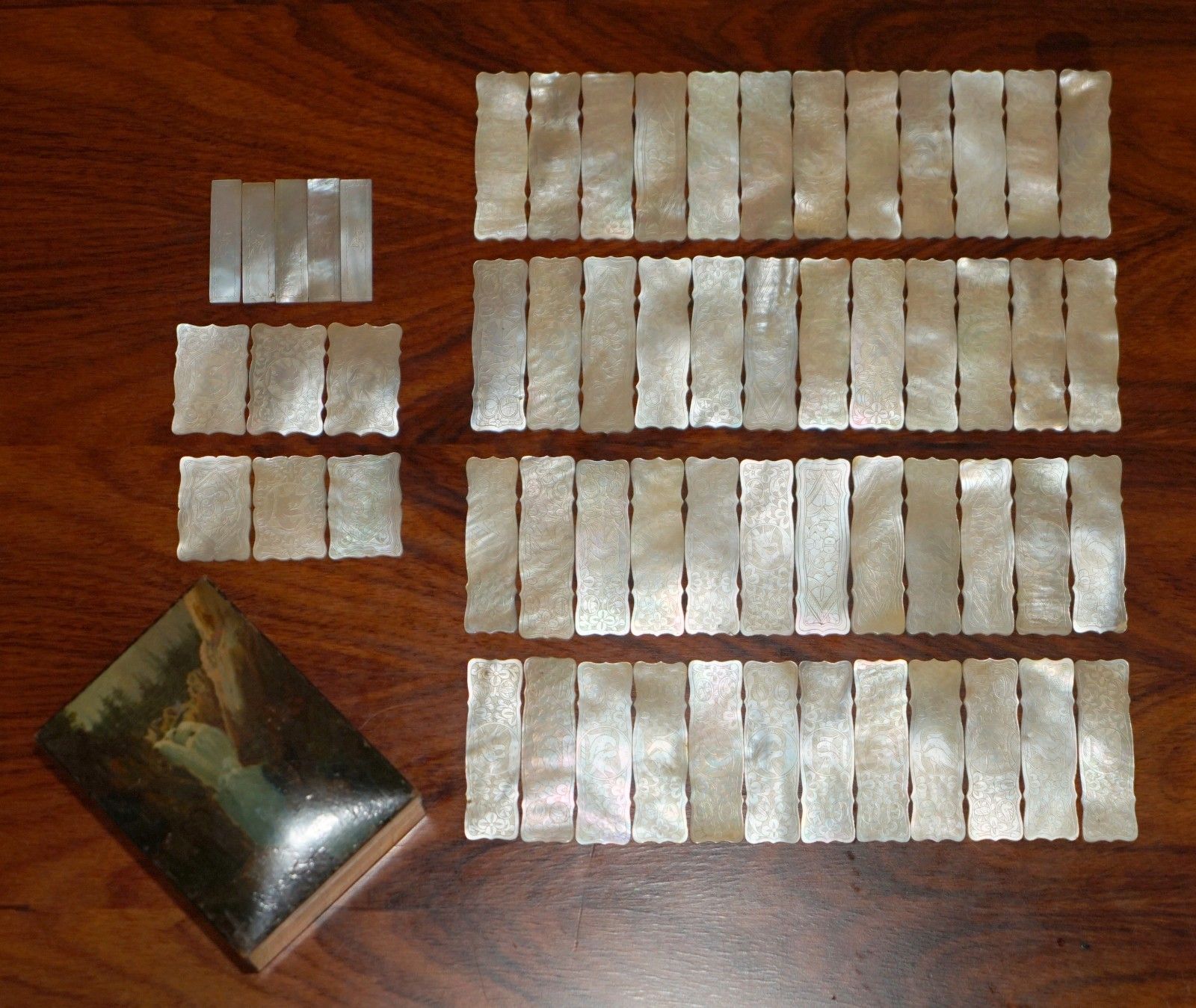 Suite Of Rare Antique Chinese Mother Of Pearl Pair Of Doves Mah Jong Counters