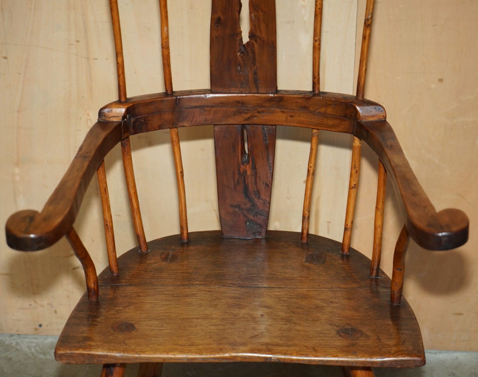Rare Antique 18th Century Yew & Oak Windsor Armchair Primate Design Stick Back photo vinterior