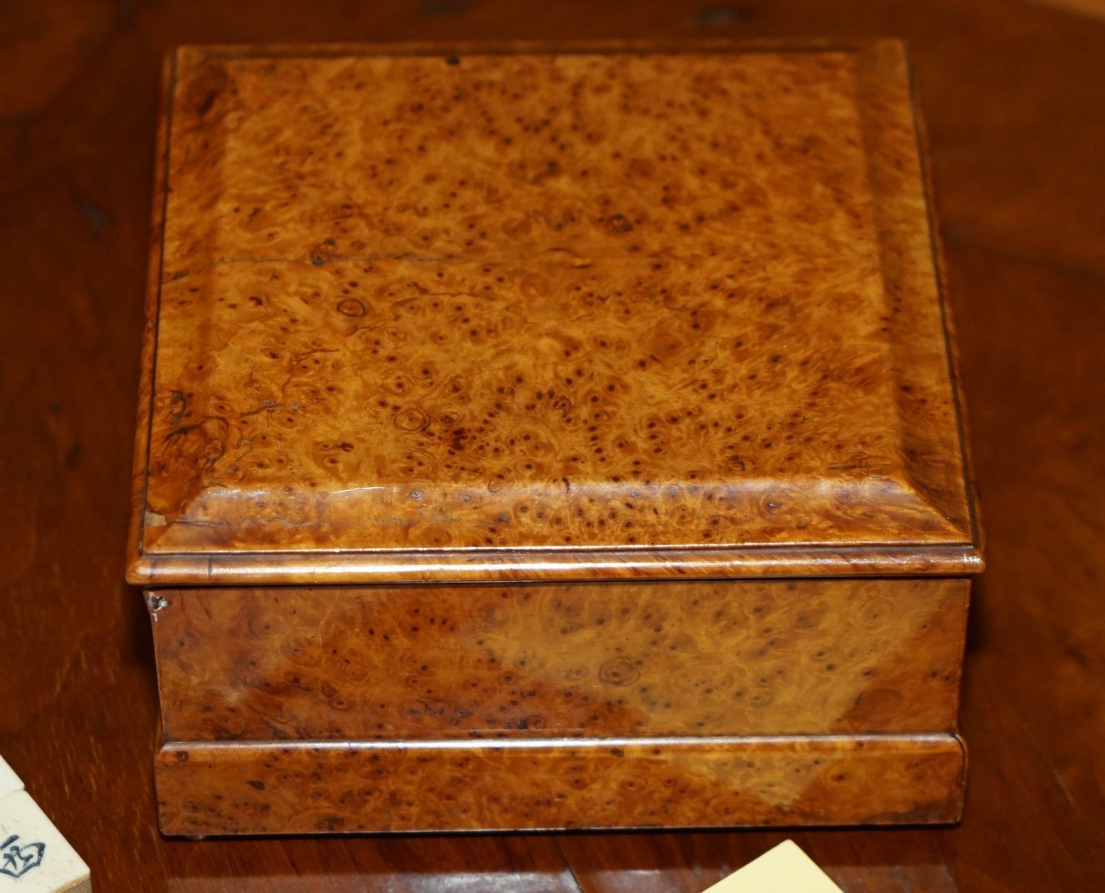 photo for sale Antique Circa 1920 Chinese Mahjong Set + Counters In Original Amboyna Wood Case