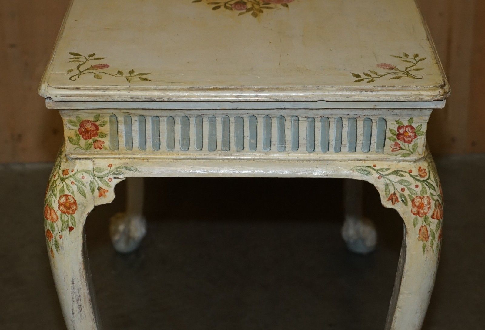 photo vinterior Georgina Style Antique Circa 1860 Victorian Hand Painted Occasional Table Desk