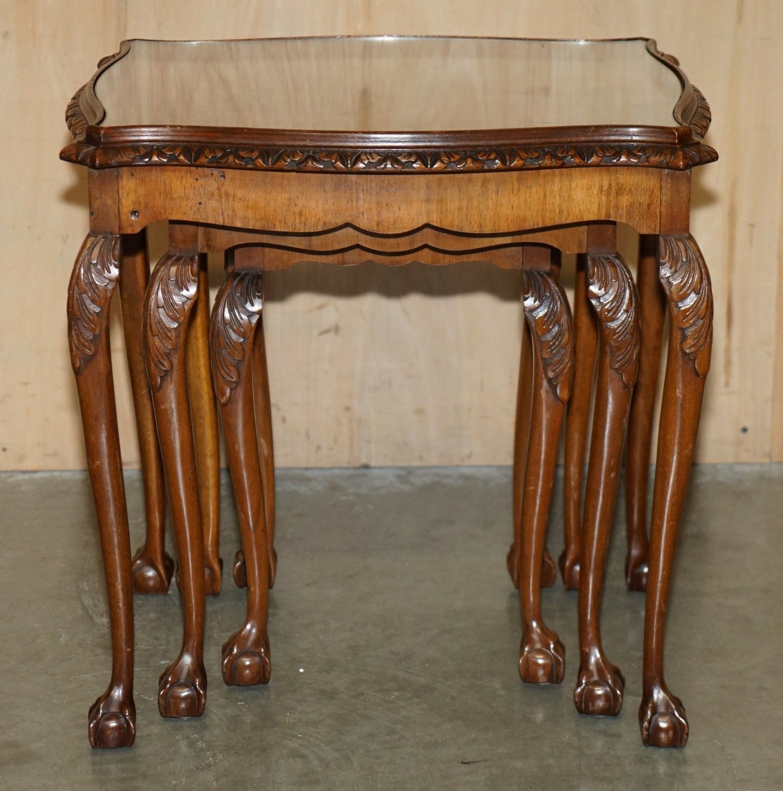 photo vinterior Lovely Vintage Nest Of Three Burr Walnut Claw & Ball Feet Side End Wine Tables