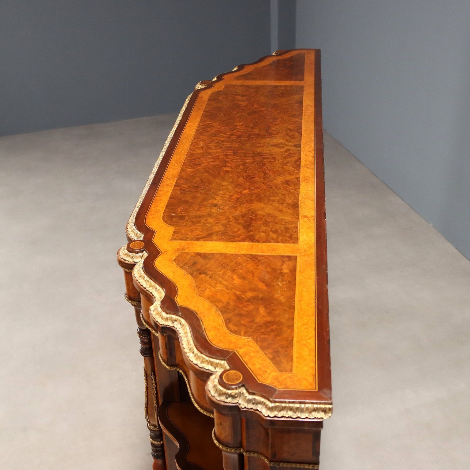 Antique Chest Of Drawers Maple Burl Veneer United Kingdom XIX Century photo Furniture