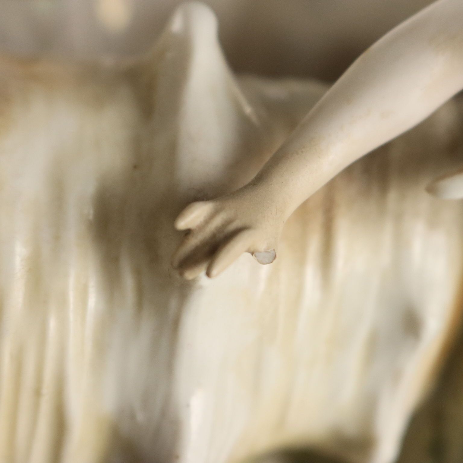 photo furniture Vase Shell Shaped Art Nouveau Porcelain XIX XX Century
