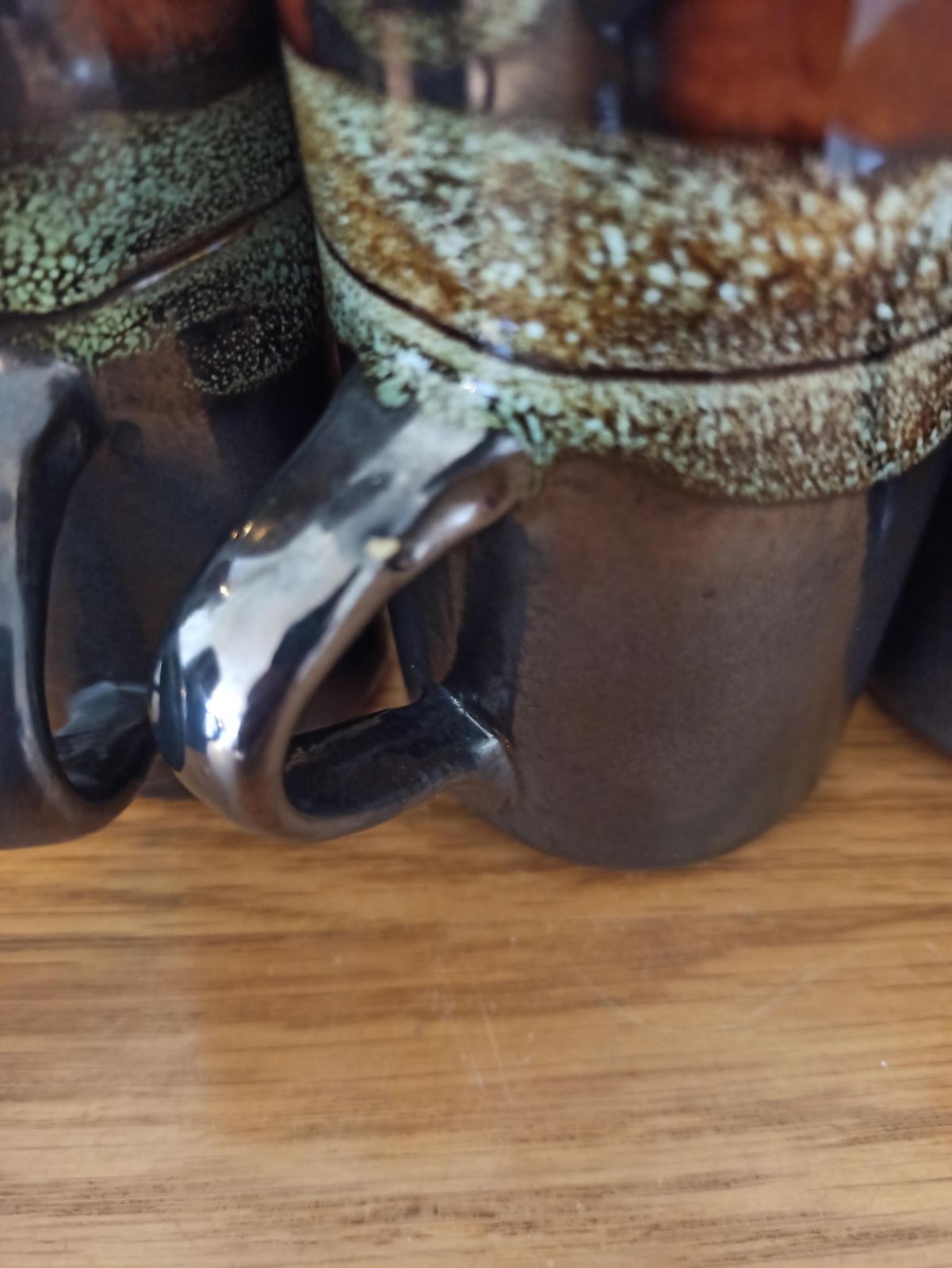 photo vintage Coffee Pot And 6 Cups. Studio Pottery. Good Condition.