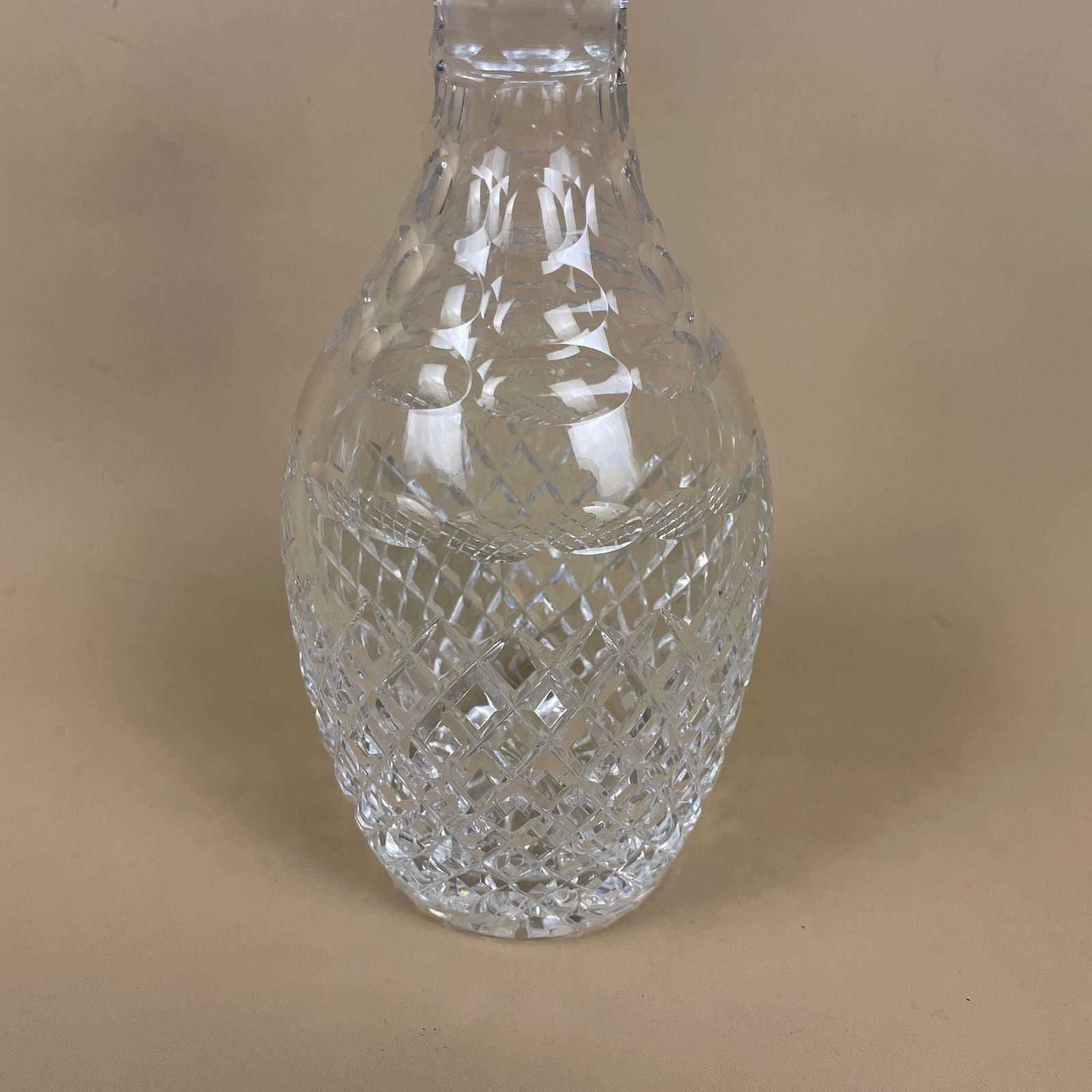 Vintage Glass Drink Decanter Cut Glass Crystal Whisky Display Triple Neck Bottle Retro Antique Lid Top Lidded Cap Drinks Trolly Funnel photo vinterior