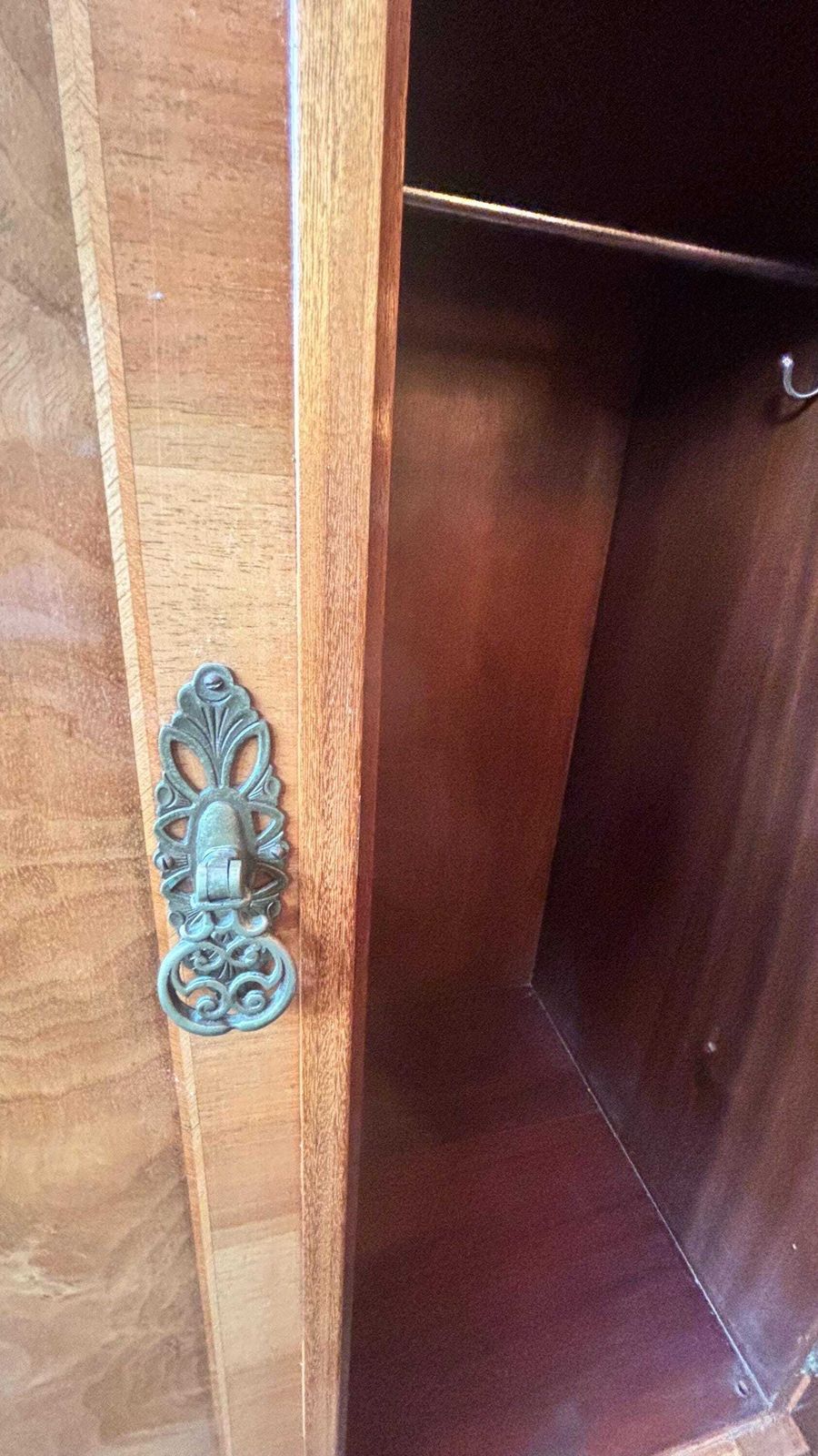 photo furniture Art Deco Waring And Gillows Gentlemen’s Burr Walnut Wardrobe.