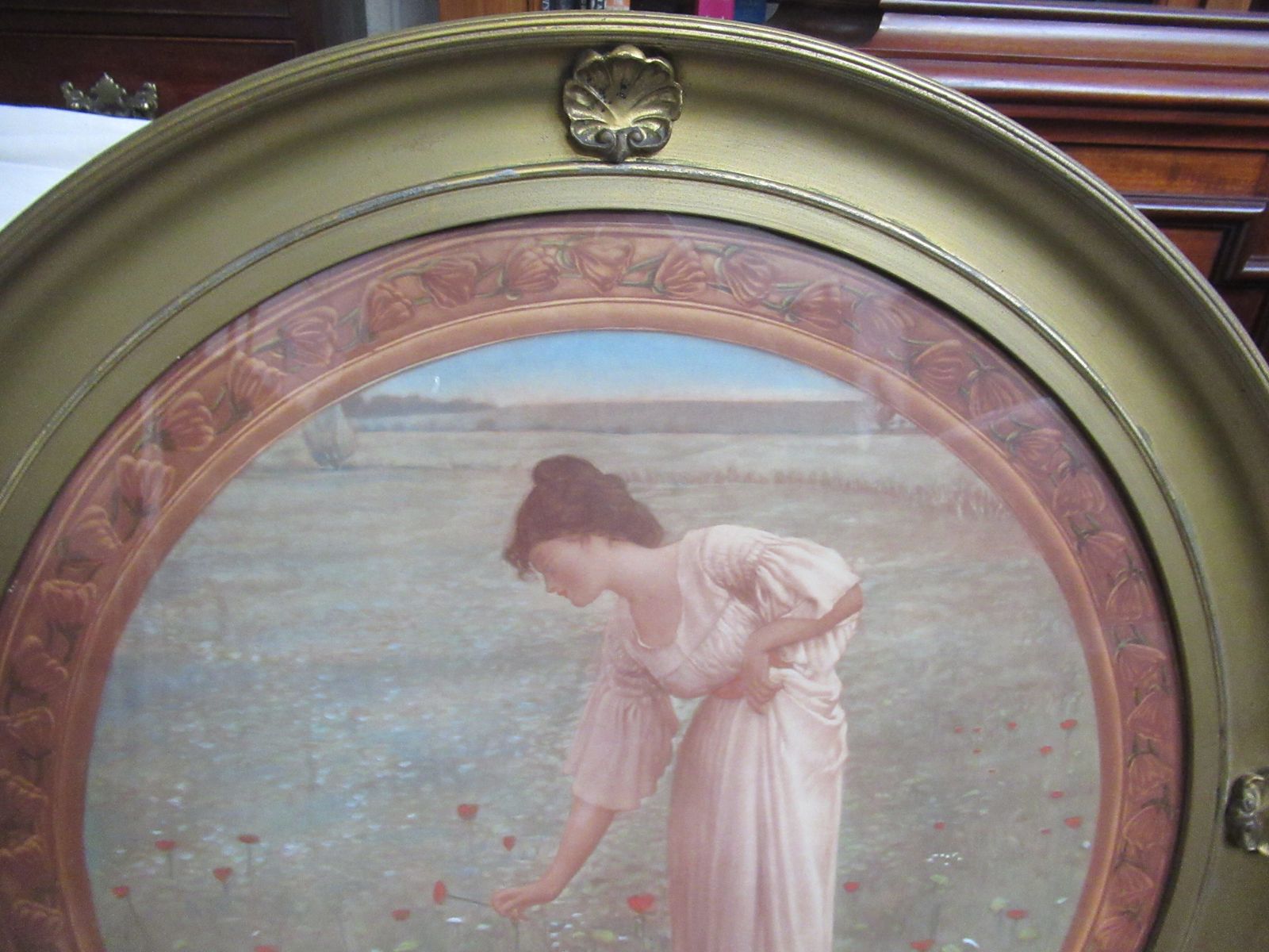 A Pair  Of 1920s Round Gilt Frame  Decorative    Wall Pictures photo Art
