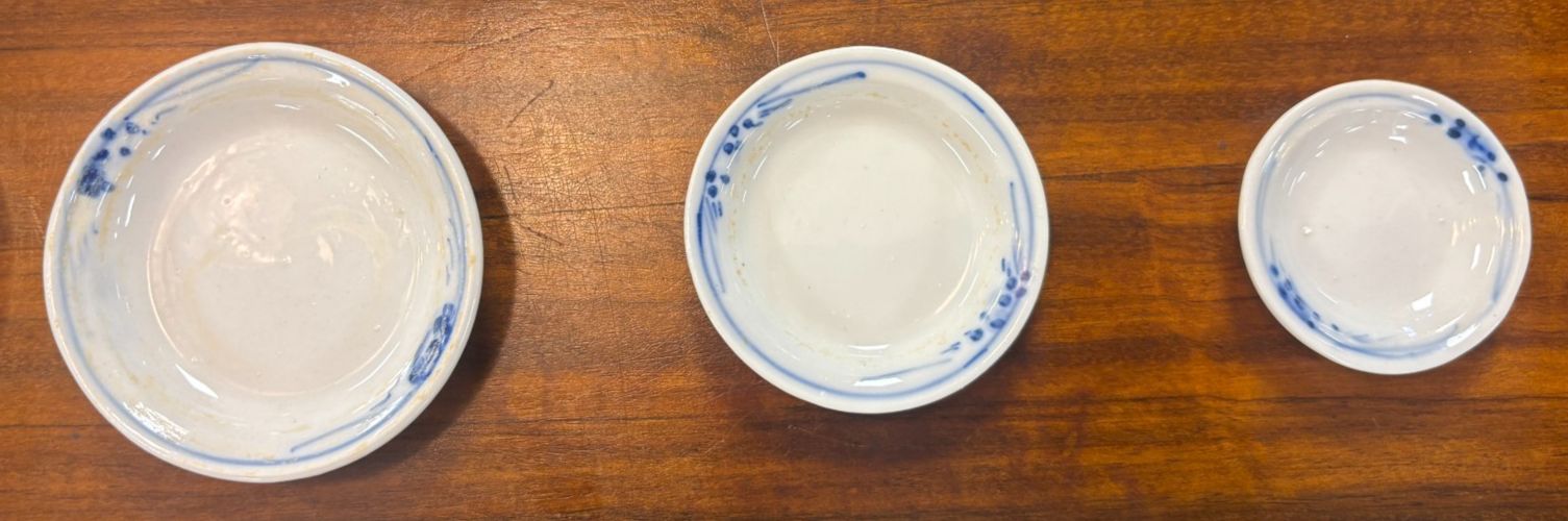 photo buy Vintage Set Of 5 Chinese Graduating Blue & White Plant Pots & Saucers