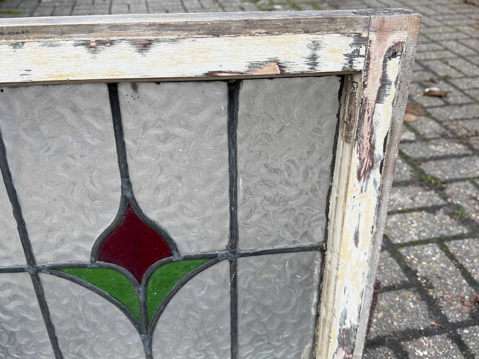 photo vinterior Original 1930s Art Deco Stained Glass Tulip Green And Red Design Window Panel