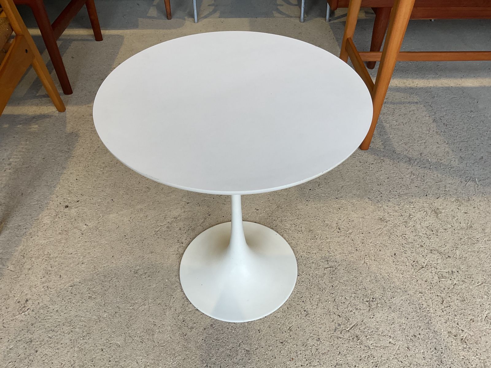 photo for sale Space Age Tulip Side Table   Coffe Table By Maurice Burke For Arkana 1960s