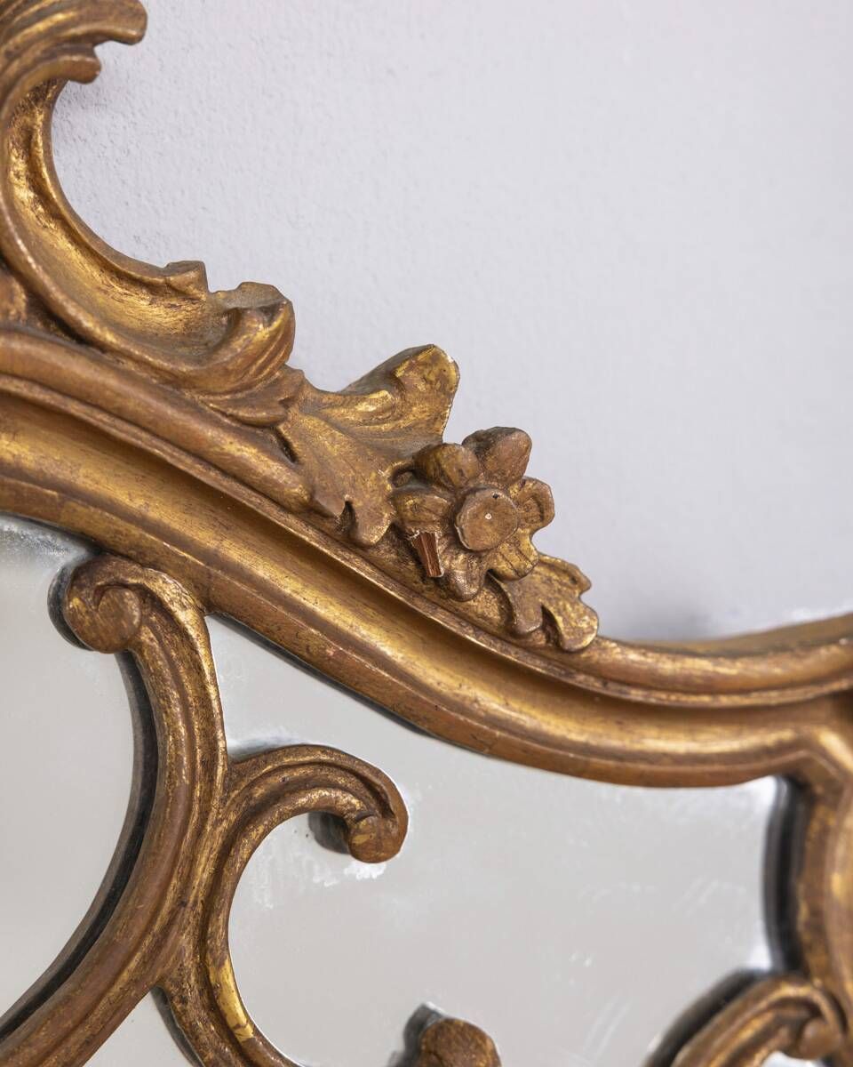 1094.0 Early 20th Century Gilded Wooden Wall Mirror In Baroque Style photo