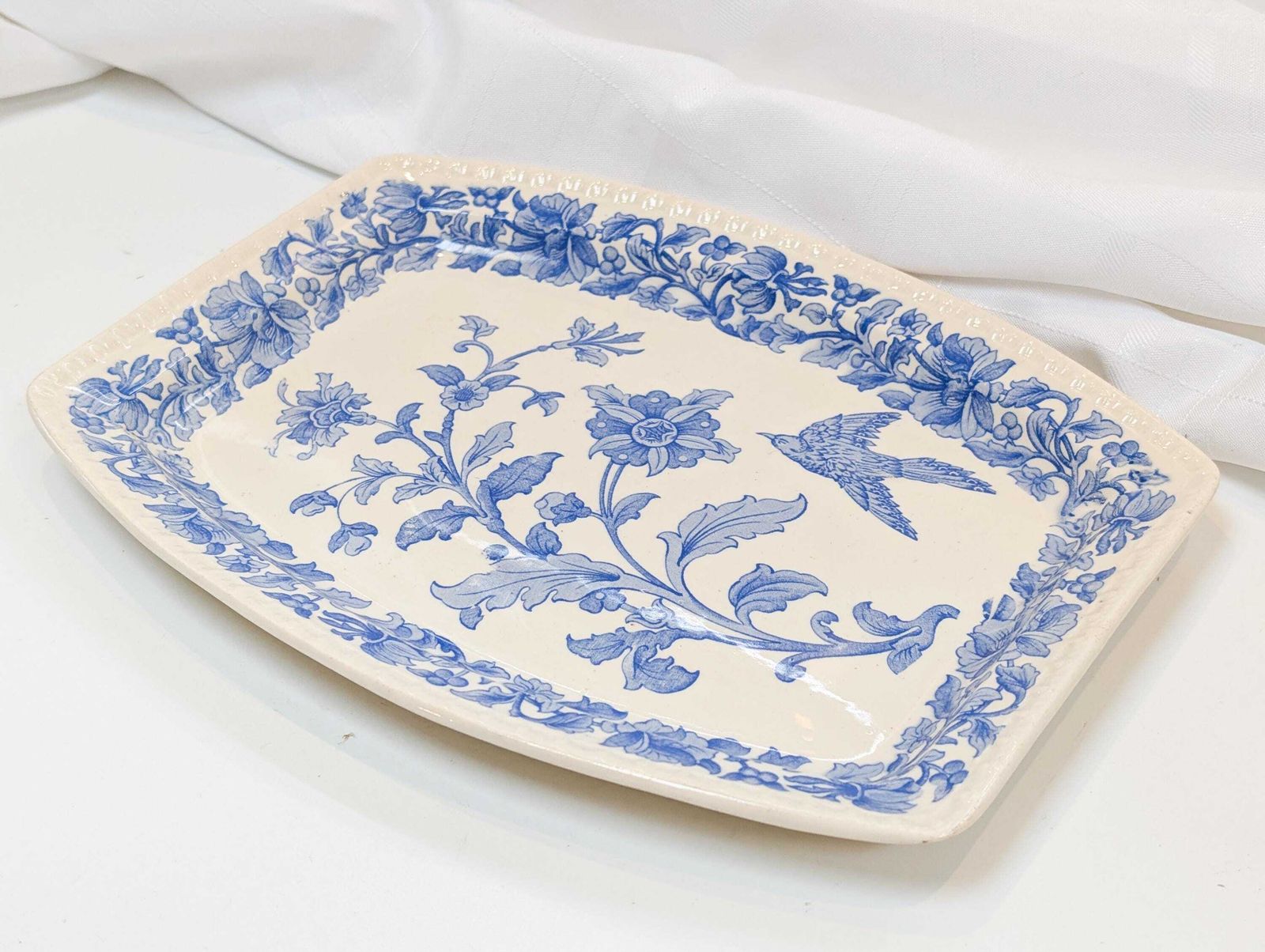 Rare Antique Copeland And Sons Stoke On Trent White W Blue Medallion & Flowers Plate Circa 1860 1895 Model Rd No 26070 In Amazing Condition. photo 120.0