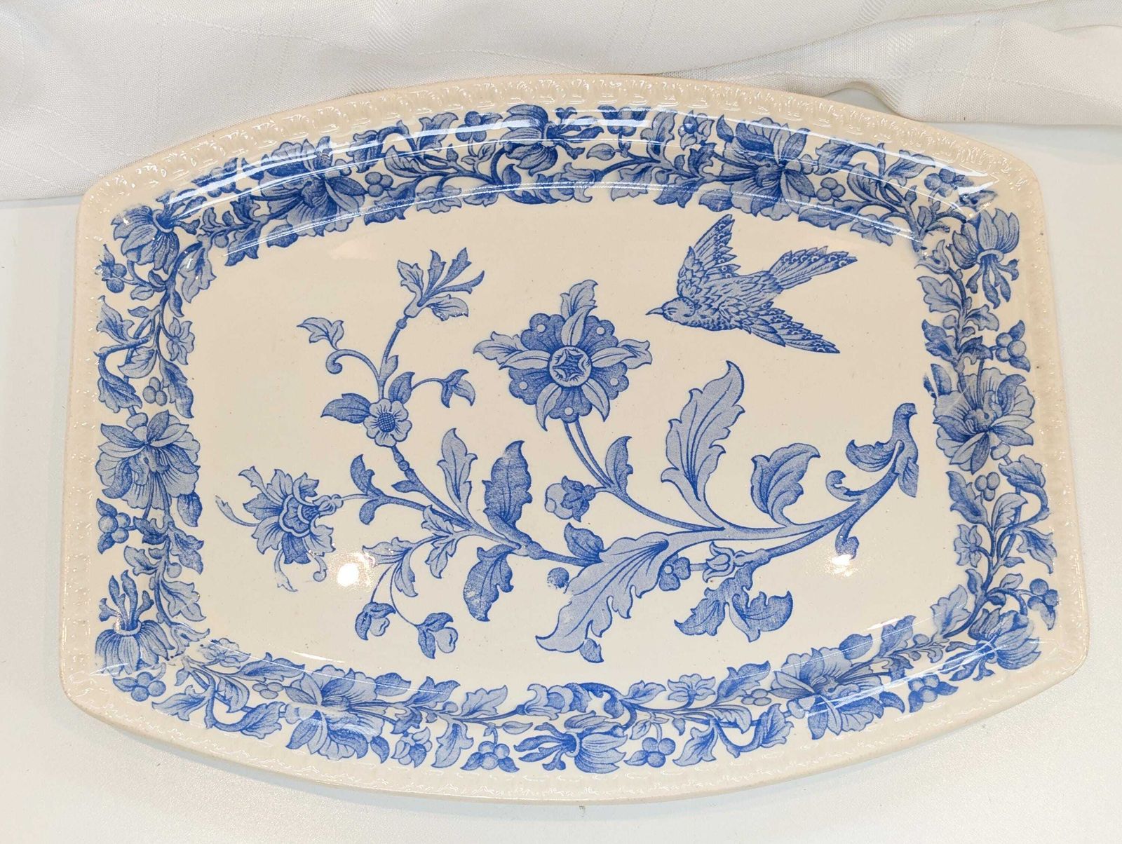 Rare Antique Copeland And Sons Stoke On Trent White W Blue Medallion & Flowers Plate Circa 1860 1895 Model Rd No 26070 In Amazing Condition. photo vinterior