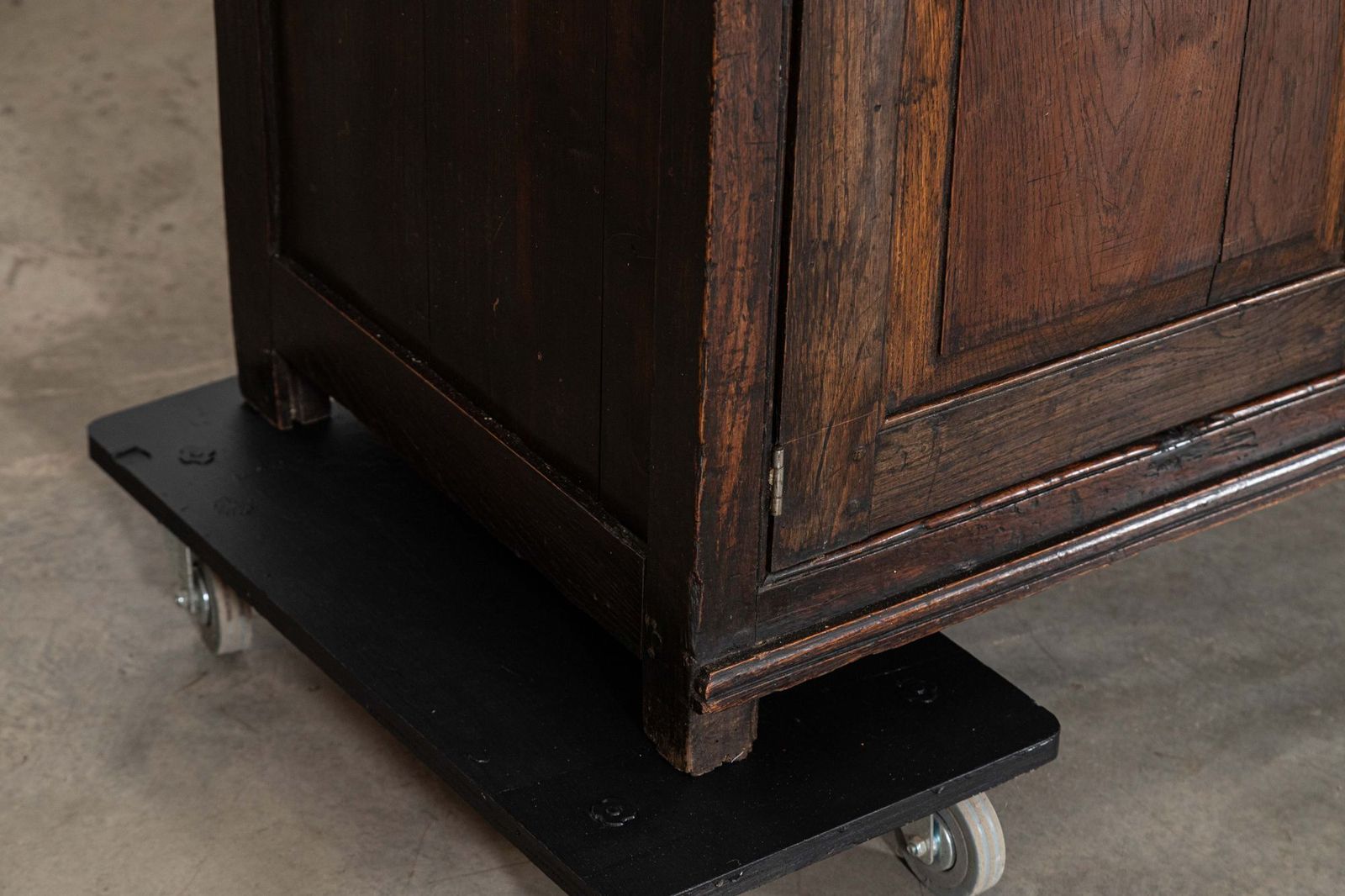 photo buy Vernacular Oak Dresser Base, 18th Century And Earlier
