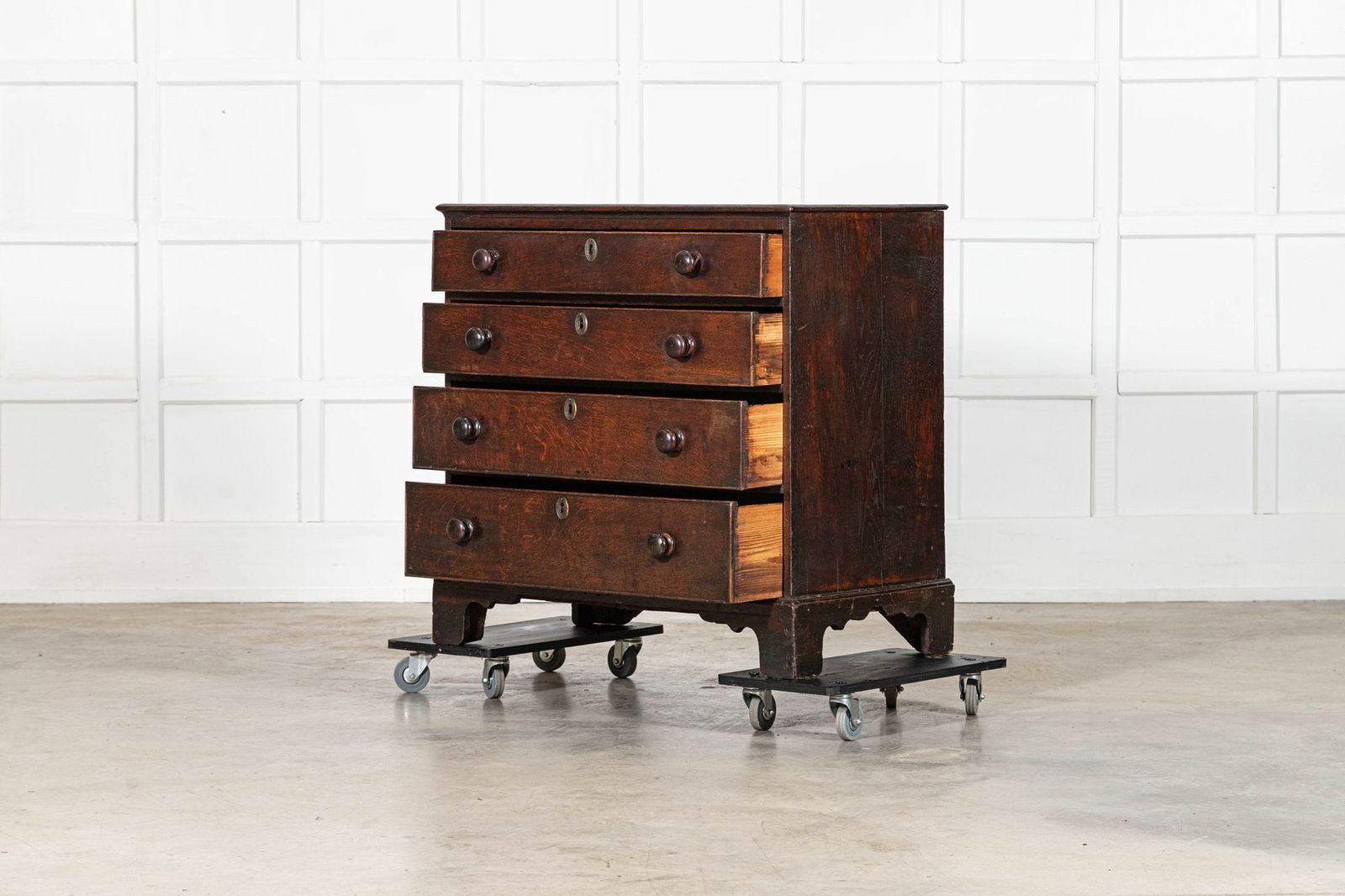 English 18thc Oak Chest Drawers photo 2128.0