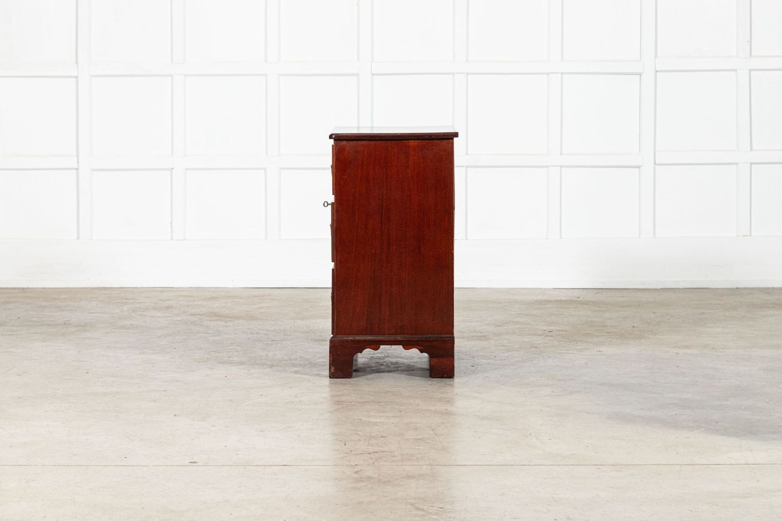 George II Mahogany Chest Drawers photo vinterior