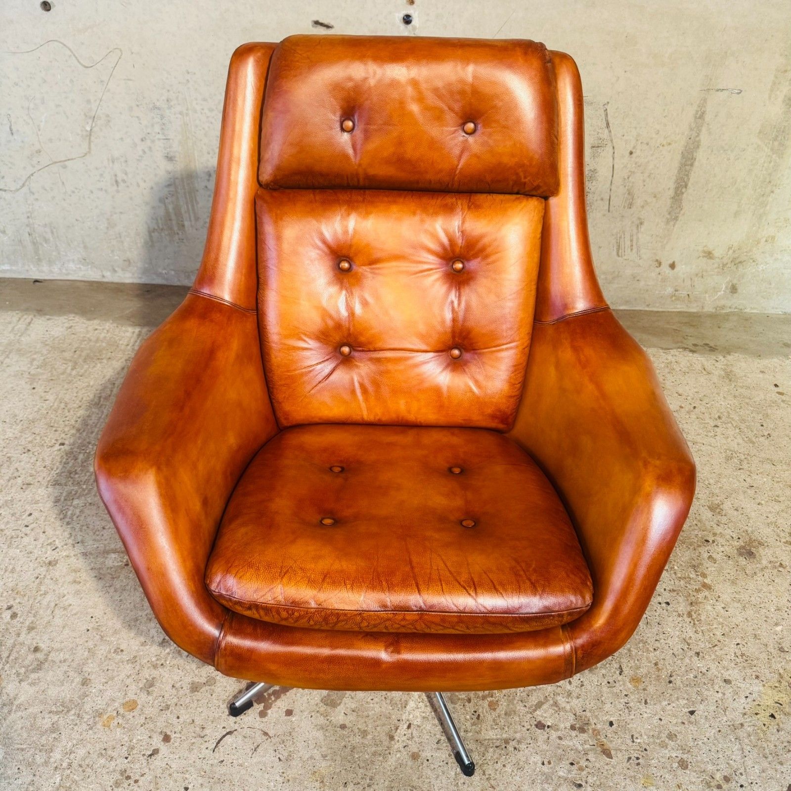 1970s Danish Egg Chair – Cognac Leather Swivel Base Generous Size #A790 photo for sale
