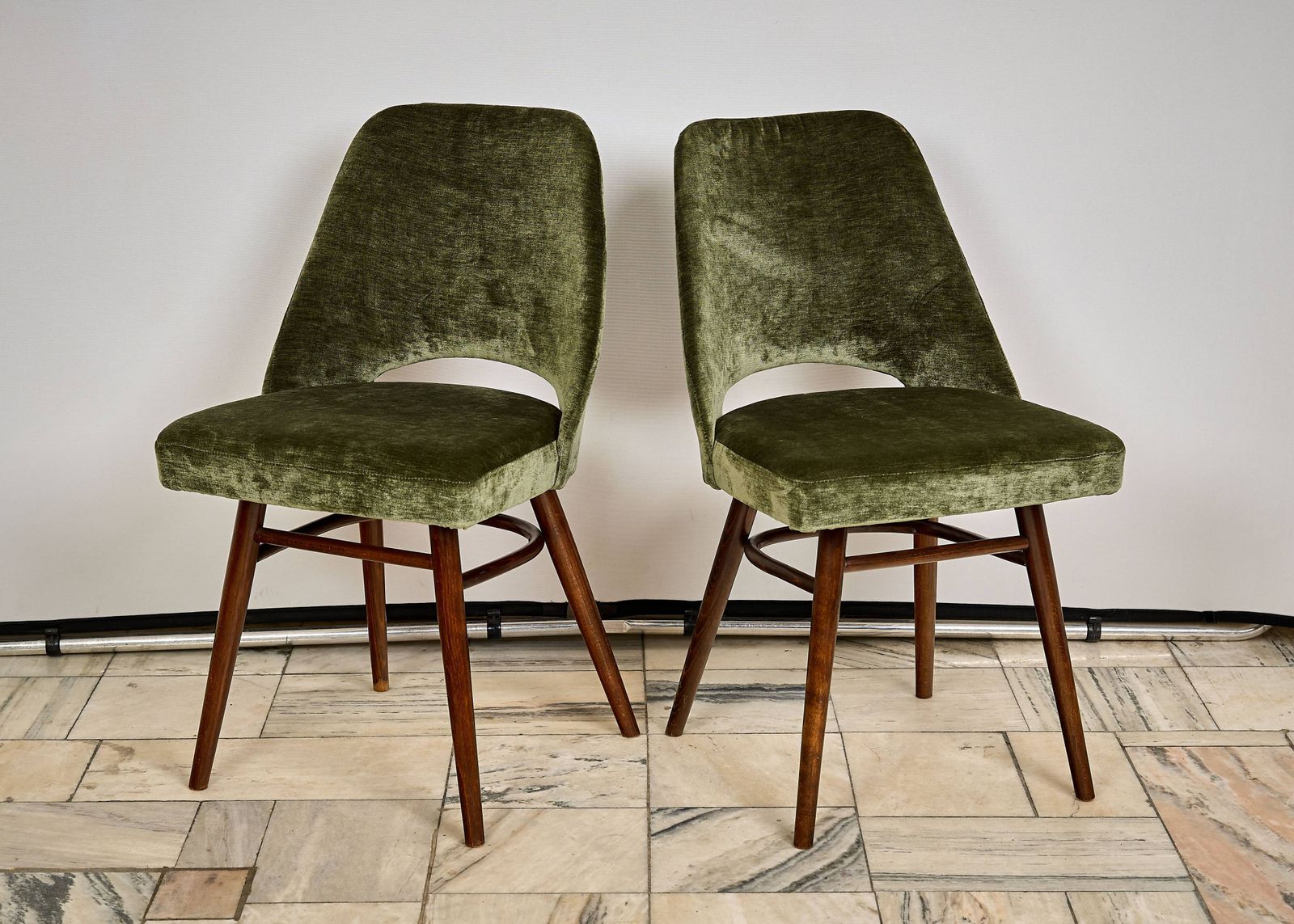 photo vinterior Set Of Four Chairs Designed By Radomir Hoffman, Ton Czechoslovakia, 1960s.