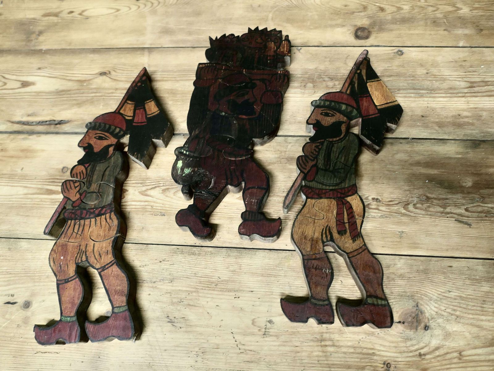 3 Very Naive French Soldier Jigsaw Puzzles photo furniture