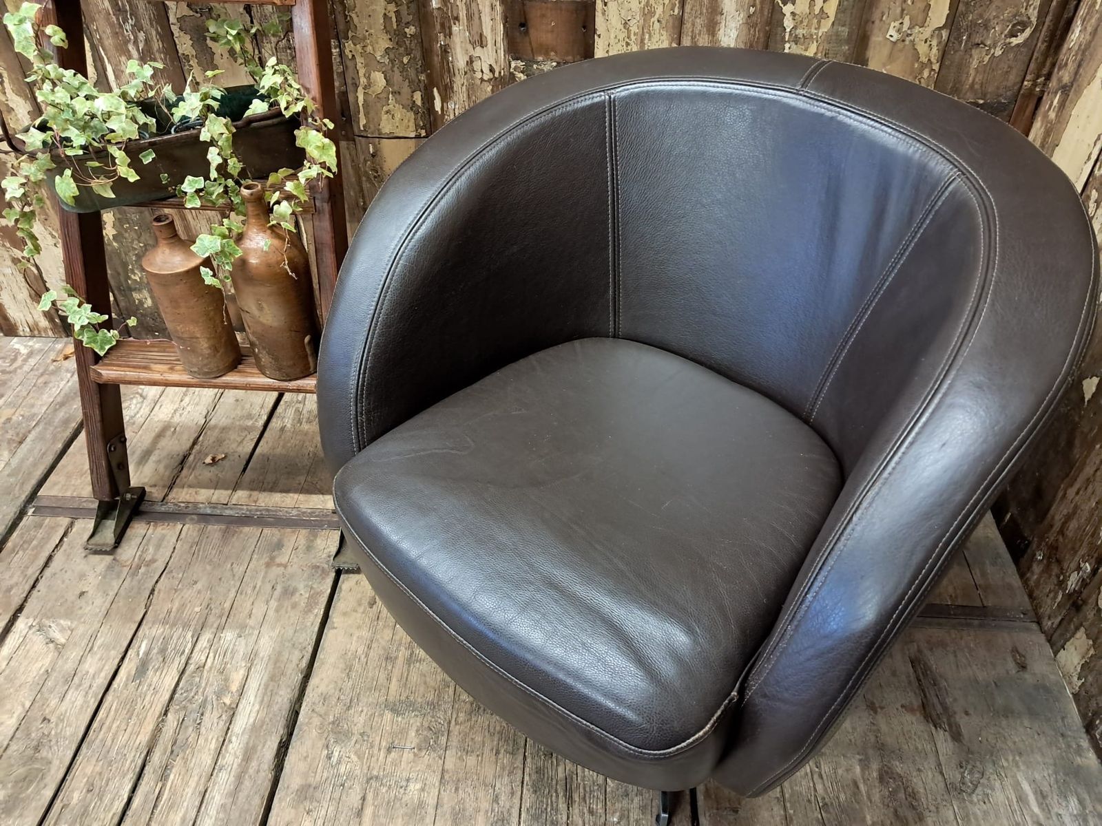 1970s Leather Tub Swivel Chair photo Furniture