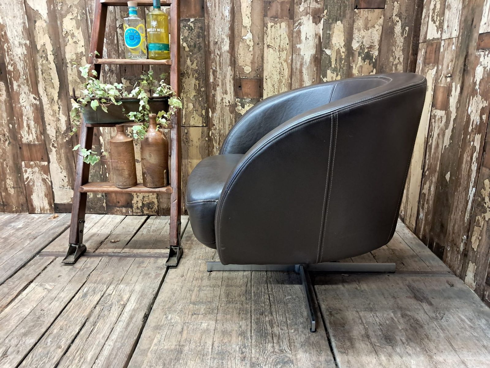 1970s Leather Tub Swivel Chair photo buy