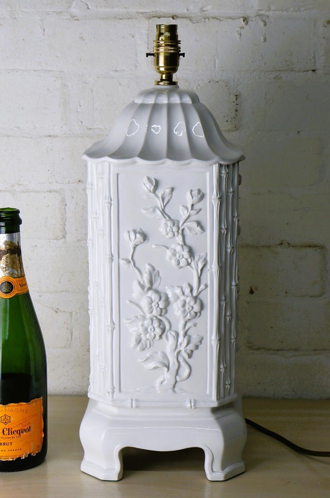 Vintage Table Lamp A Large Italian White Ceramic Lamp Oriental Themed 1970's photo furniture
