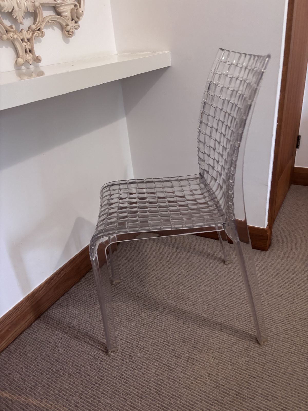 Kartell Ami Ami Tokujin Yoshioka Transparent Ghost Dining/Dressing Table Chair. Rrp£195+ photo for sale